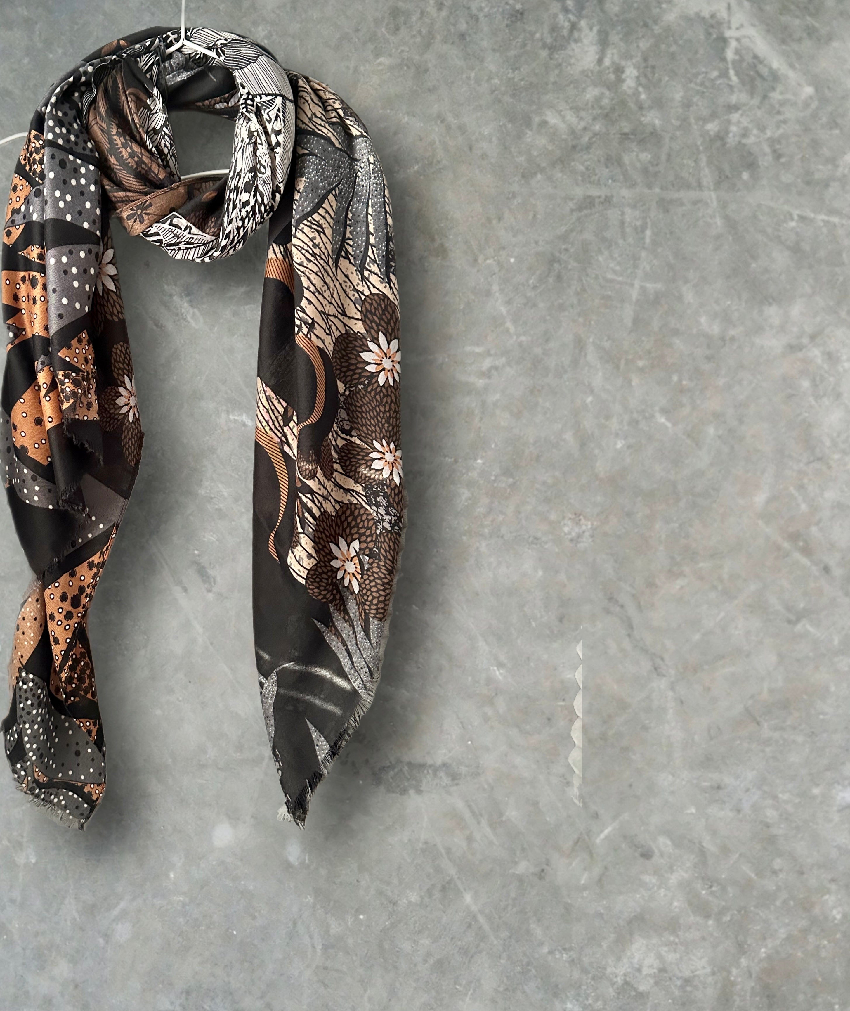 Beautiful Retro Art Deco Flowers Pattern in Black and Grey Cotton Scarf