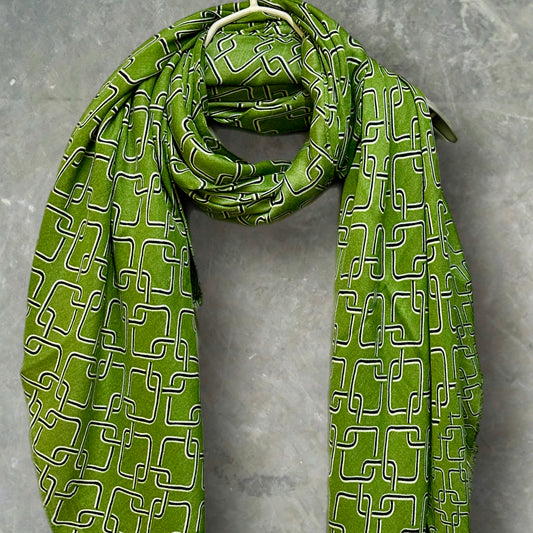 Stylish Green Scarf Featuring Interlocking Design for Women,Ideal All-Season Gifts for Her,Mother,Birthday and Christmas