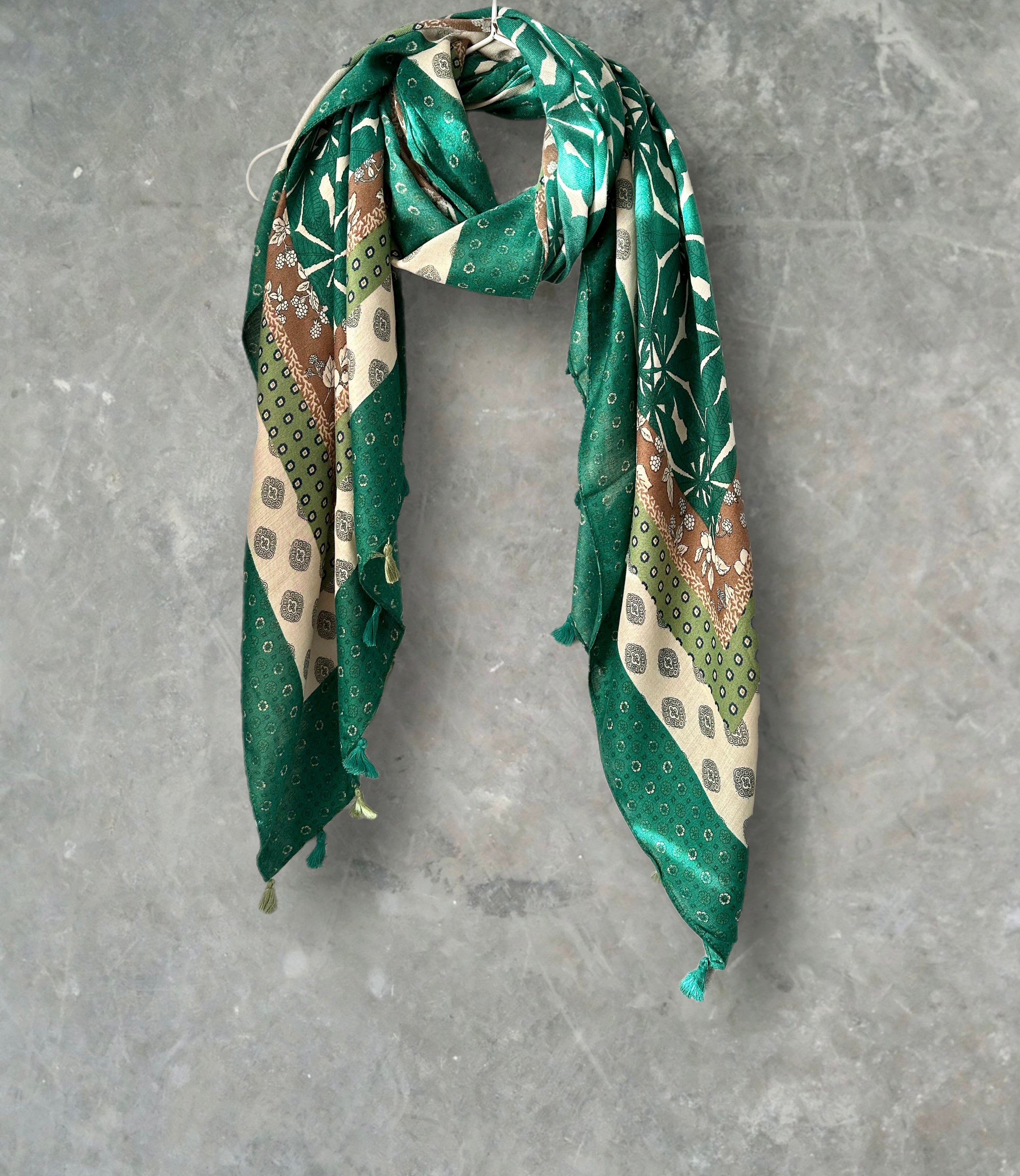 Green Cotton Scarf with Bohemian Flowers Pattern and Tassels.