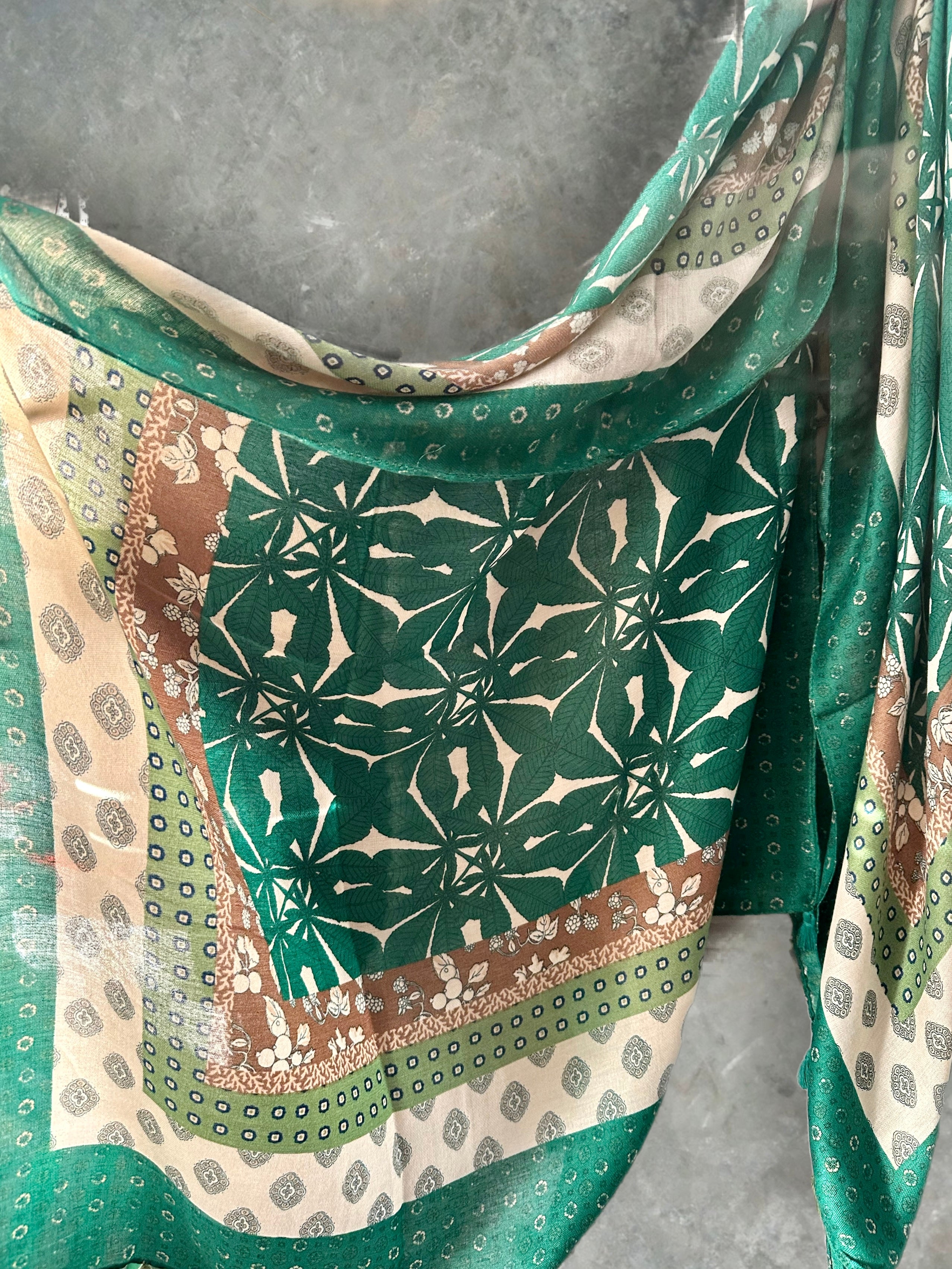 Green Cotton Scarf with Bohemian Flowers Pattern and Tassels.