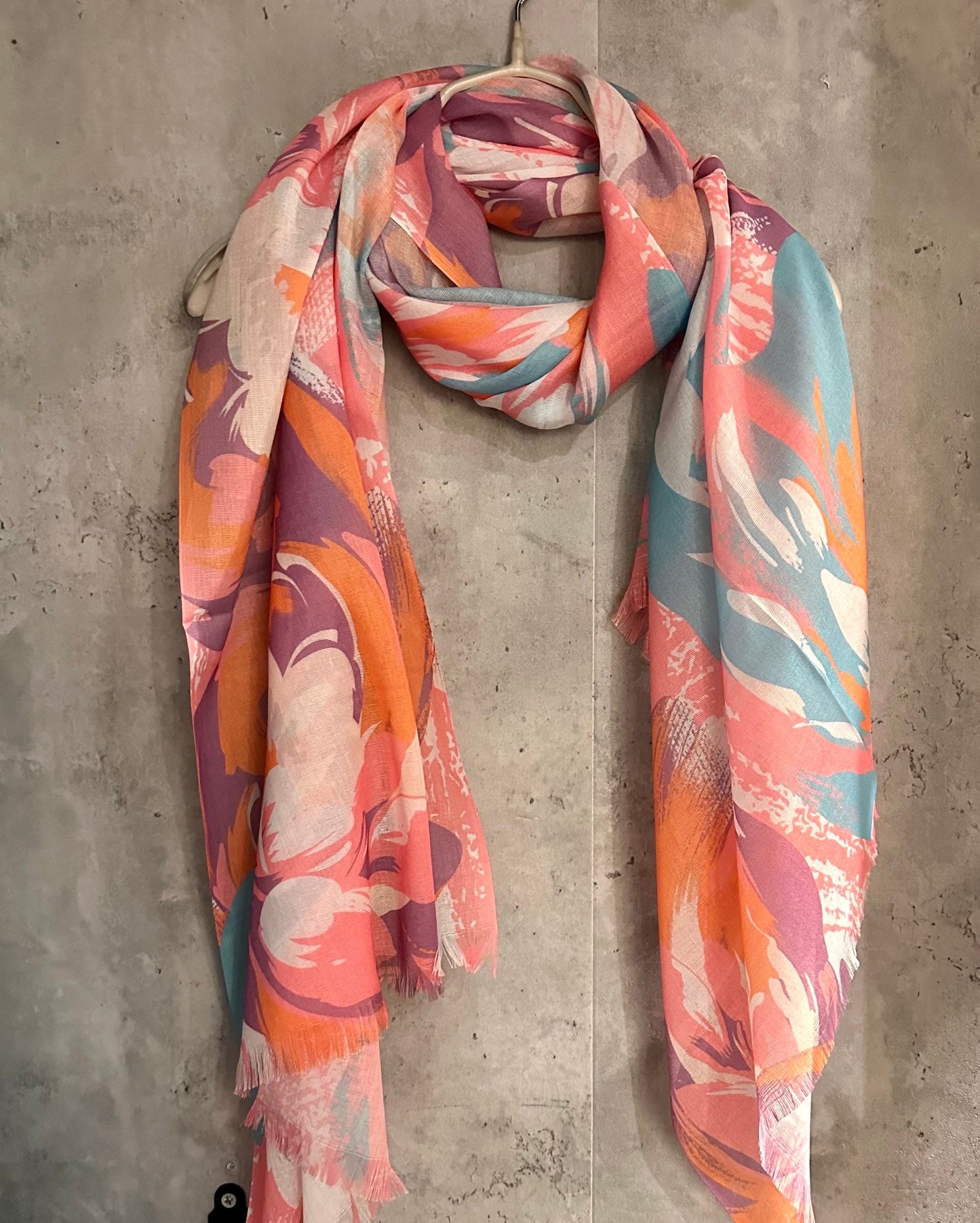 Pink Cotton Blend Scarf with Huge Flowers Pattern – An Elegant Gift for Mom and Her, Ideal for Birthday and Christmas Celebrations