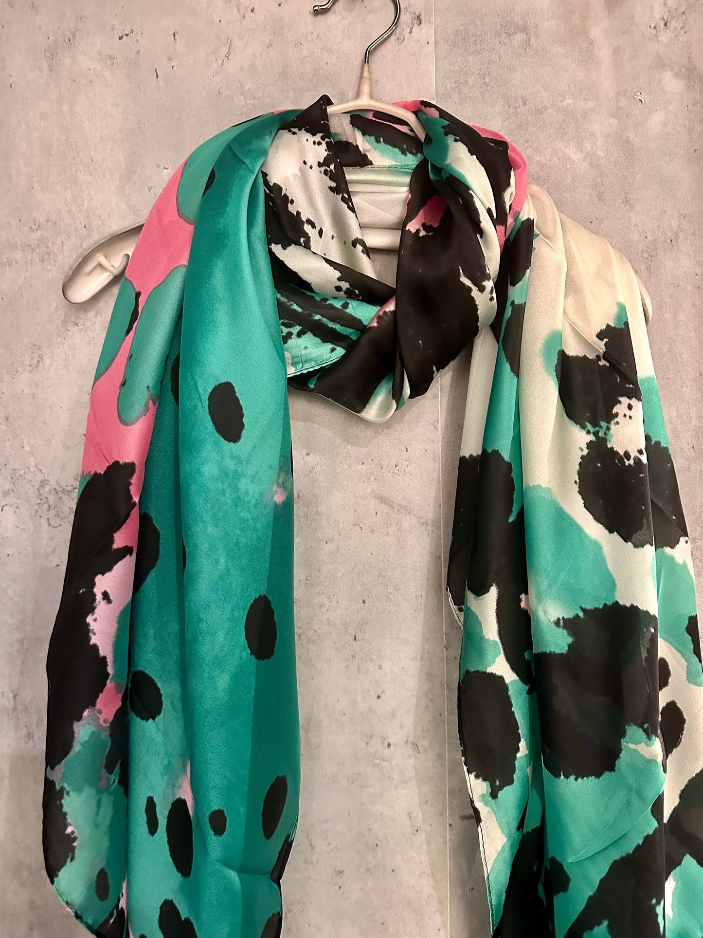 Green Pink Silk Scarf with Artistic Splotches – A Stylish and Versatile Gift for Mom, Her, and All Celebrations