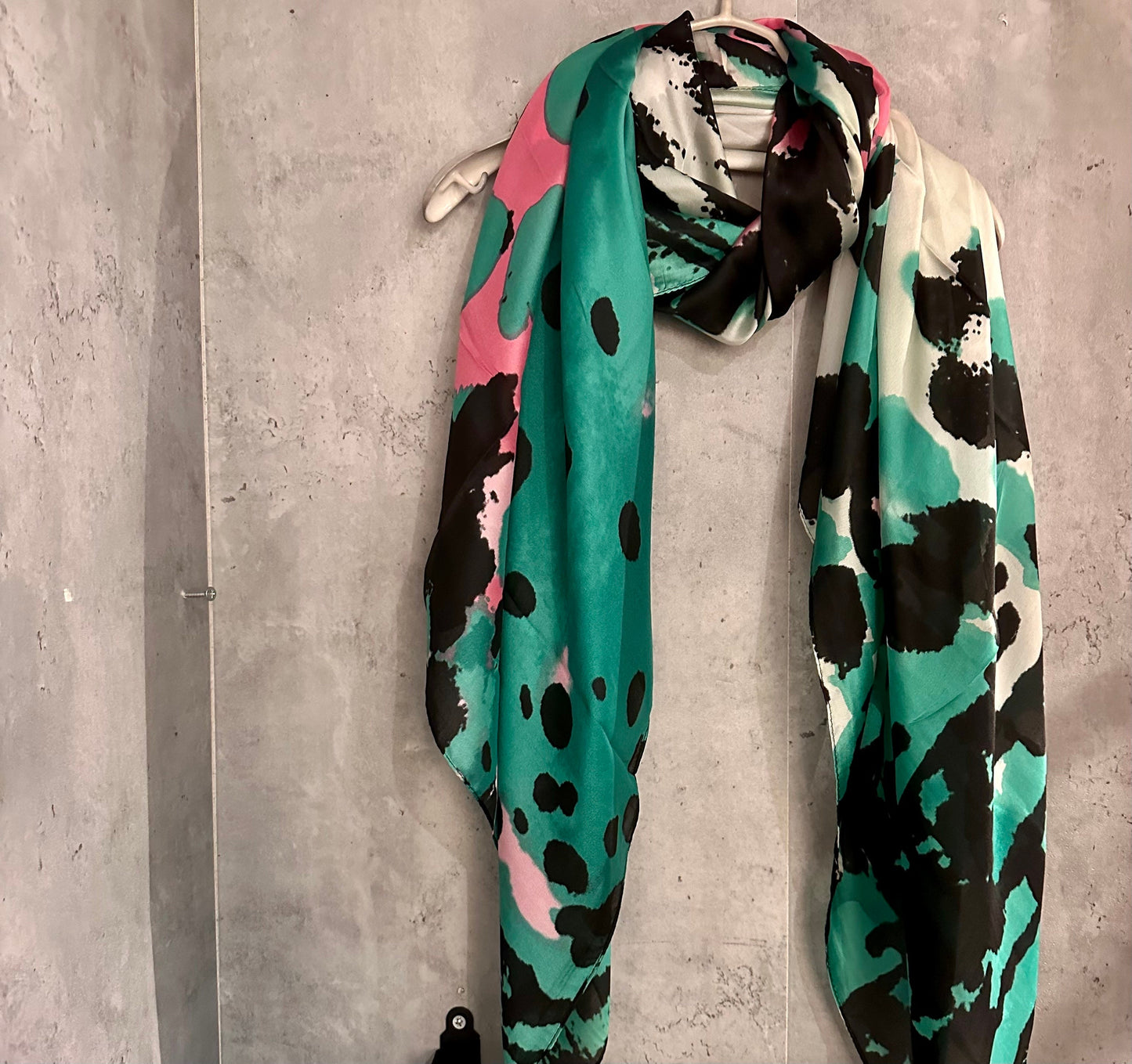 Green Pink Silk Scarf with Artistic Splotches – A Stylish and Versatile Gift for Mom, Her, and All Celebrations