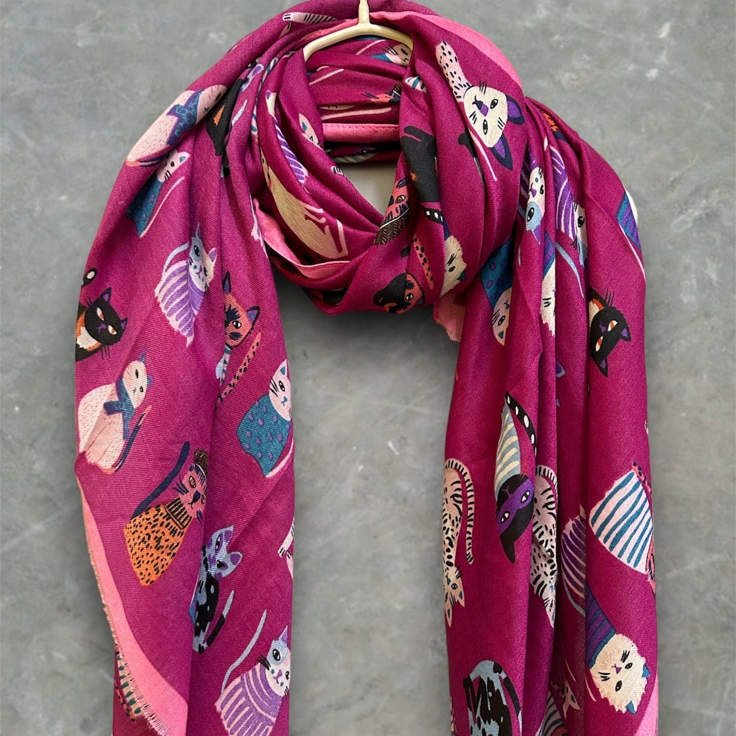 Charming Cats Pink Scarf – Ideal for Gifting All Year Round