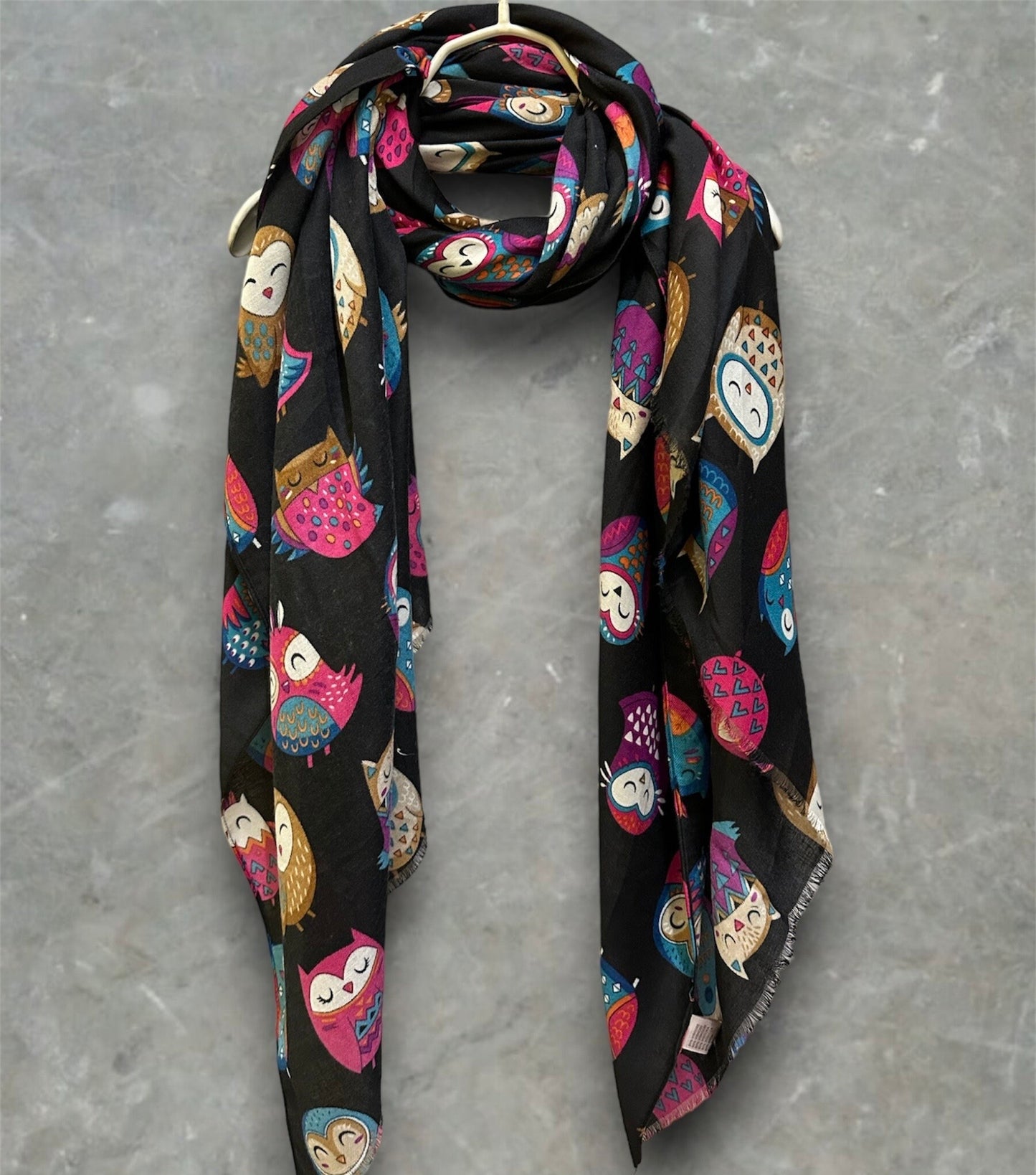 Charming Owls Pattern Black Scarf – Perfect All-Season Gift for Mom and Her