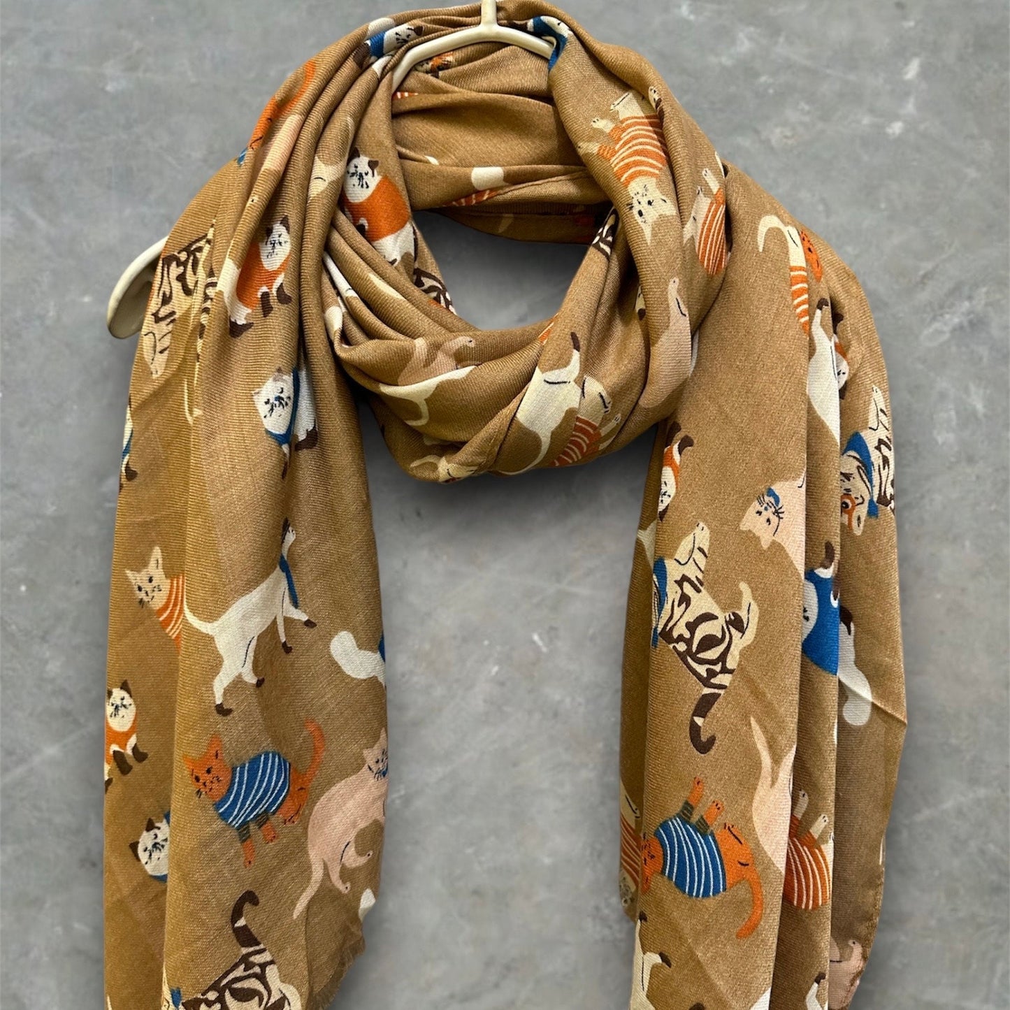 Cats Pattern Brown Scarf – Perfect for Gifting Year-Round