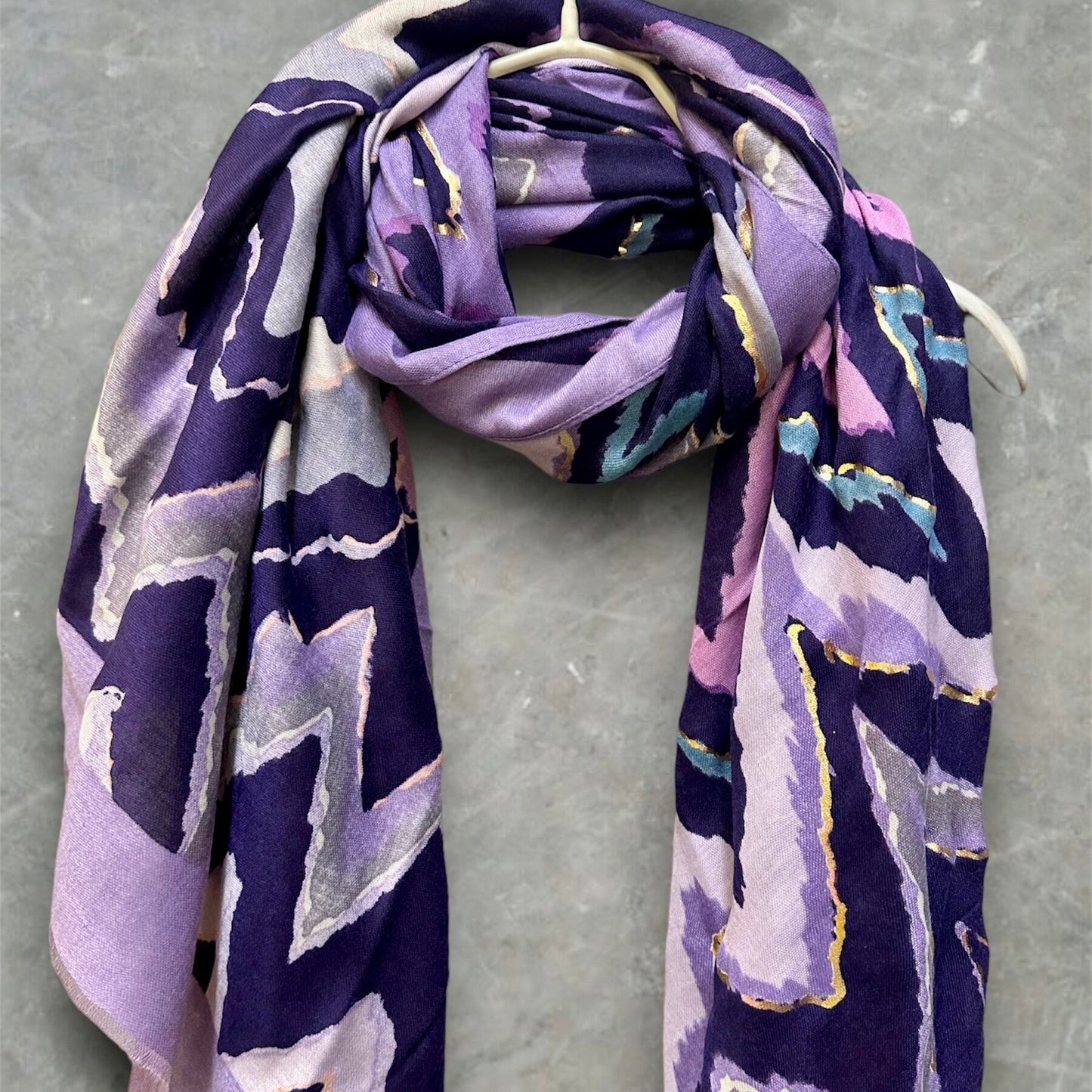 Purple Cotton Scarf with Zigzag Pattern and Gold Accents – A Versatile Gift for Her, Year-Round