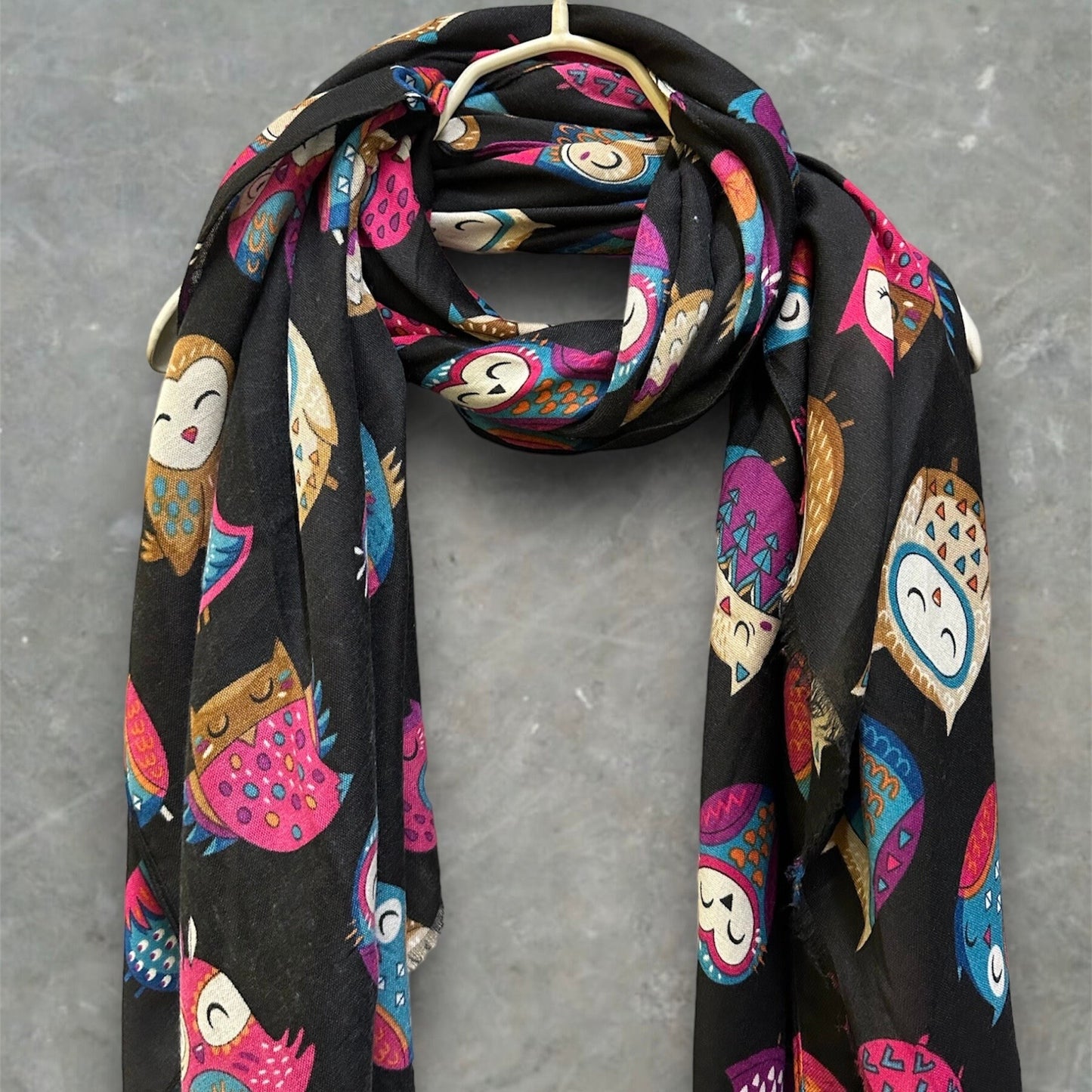 Charming Owls Pattern Black Scarf – Perfect All-Season Gift for Mom and Her