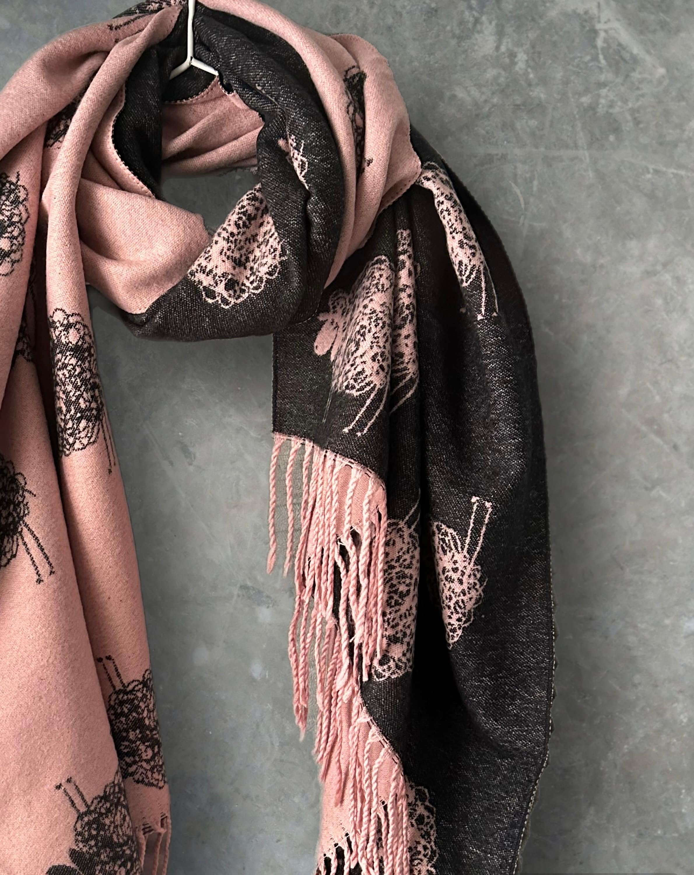 Pink and Black Double-sided Cashmere Scarf featuring Sheep Pattern