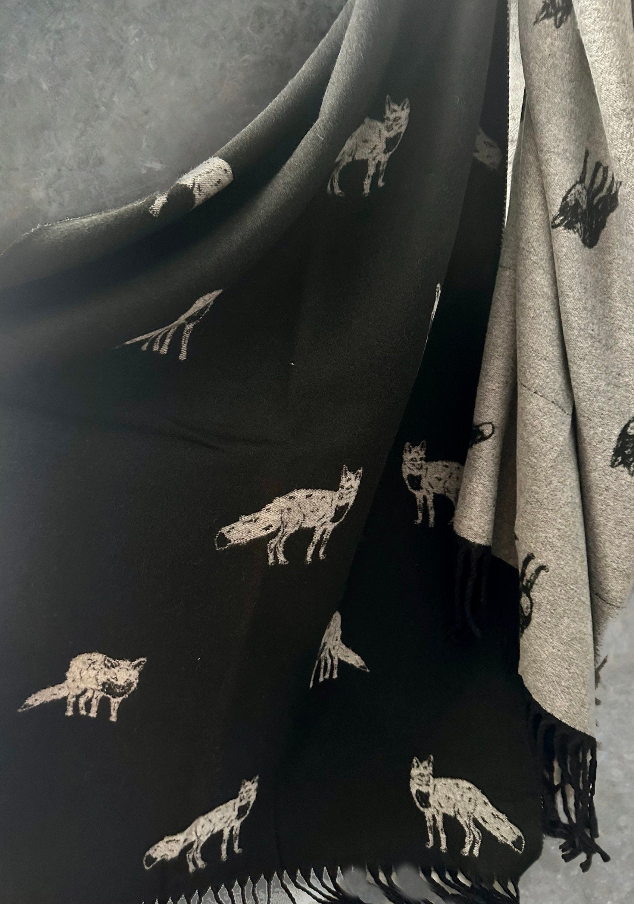 Fox’s Scarf in Black and Grey Double-sided Cashmere Blend Scarf For Winter