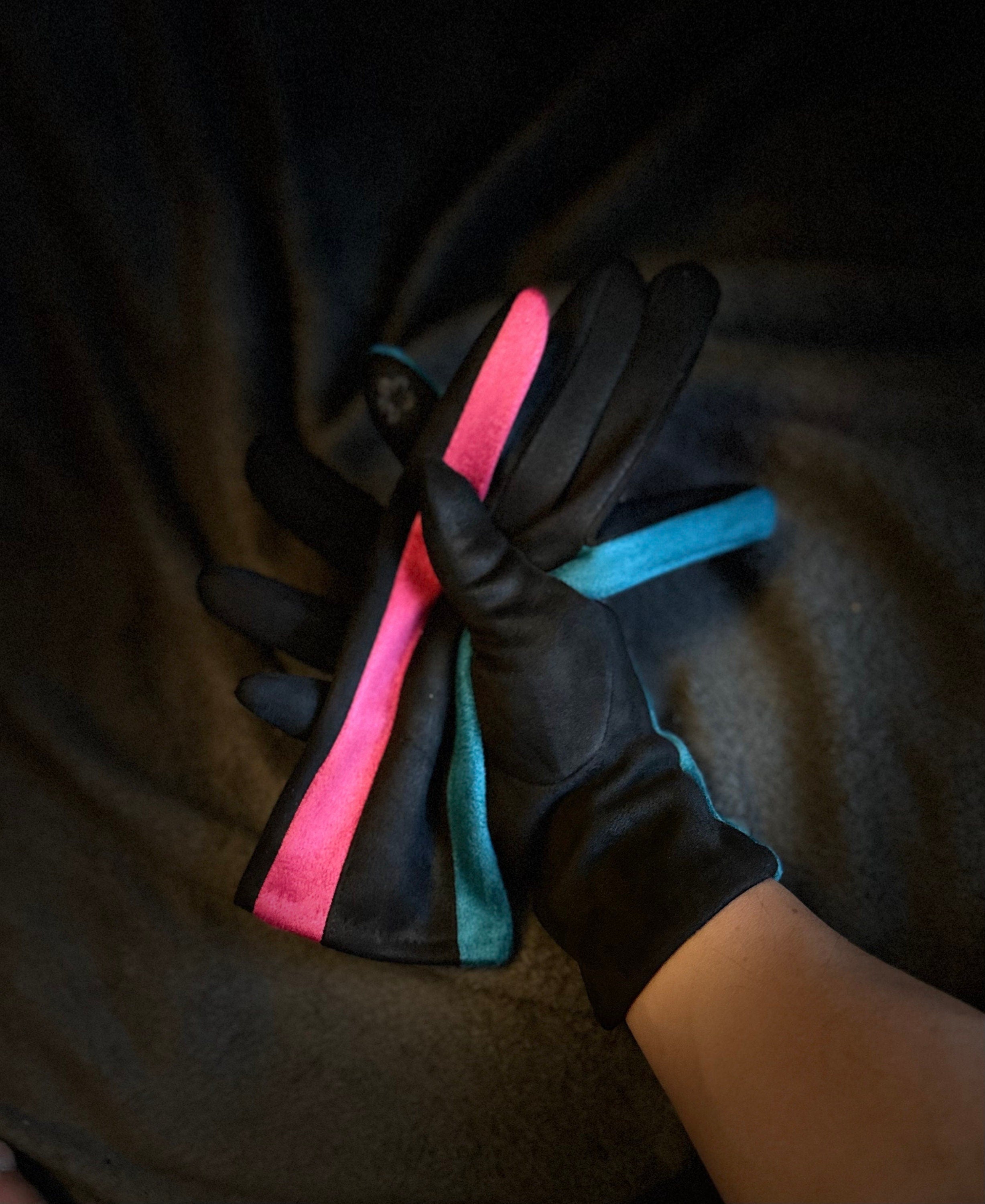 The Tri-Color Glove in Black,Blue and Pink for Women