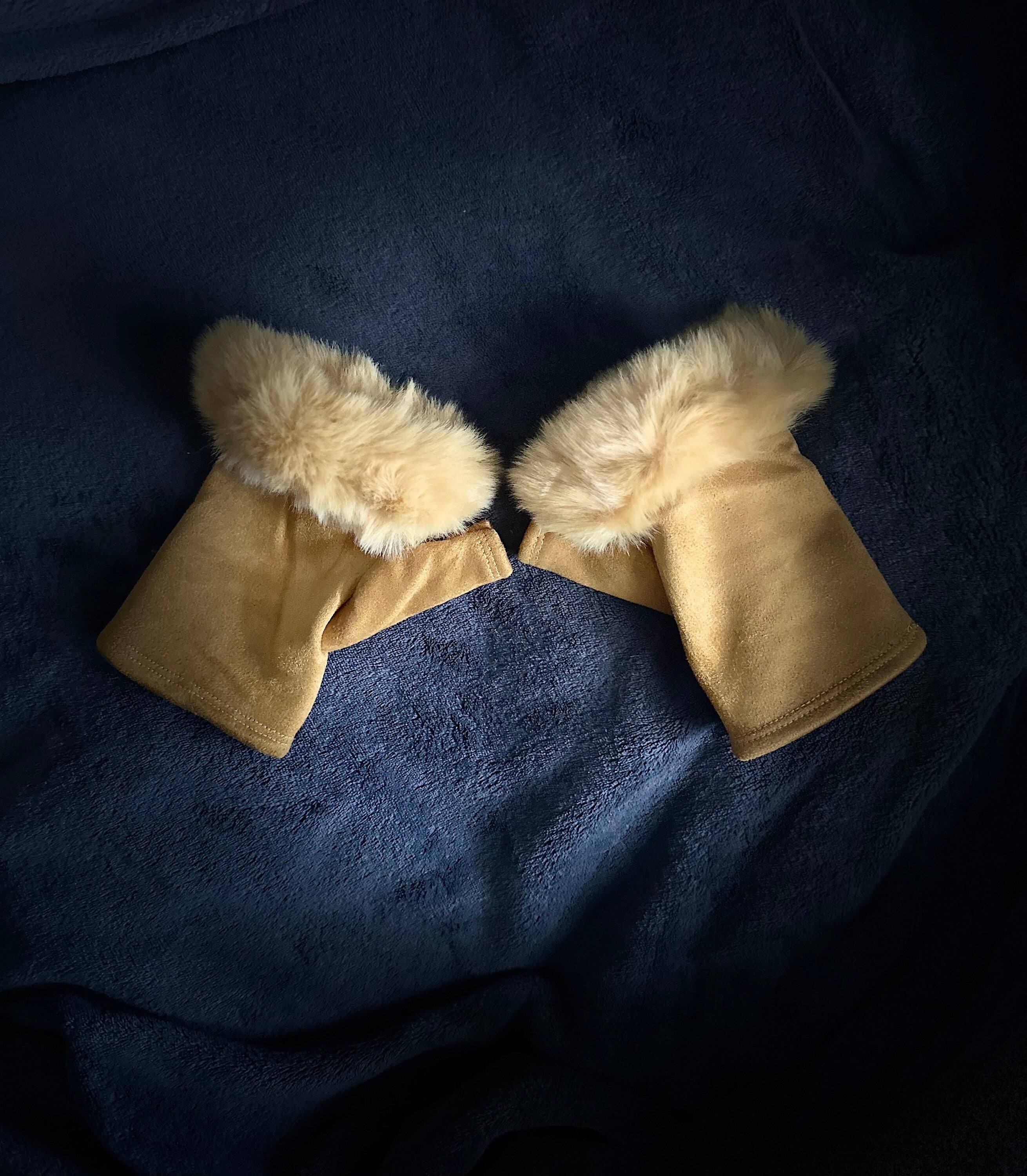 Mustard Yellow Suede Fingerless Gloves with Faux Fur details