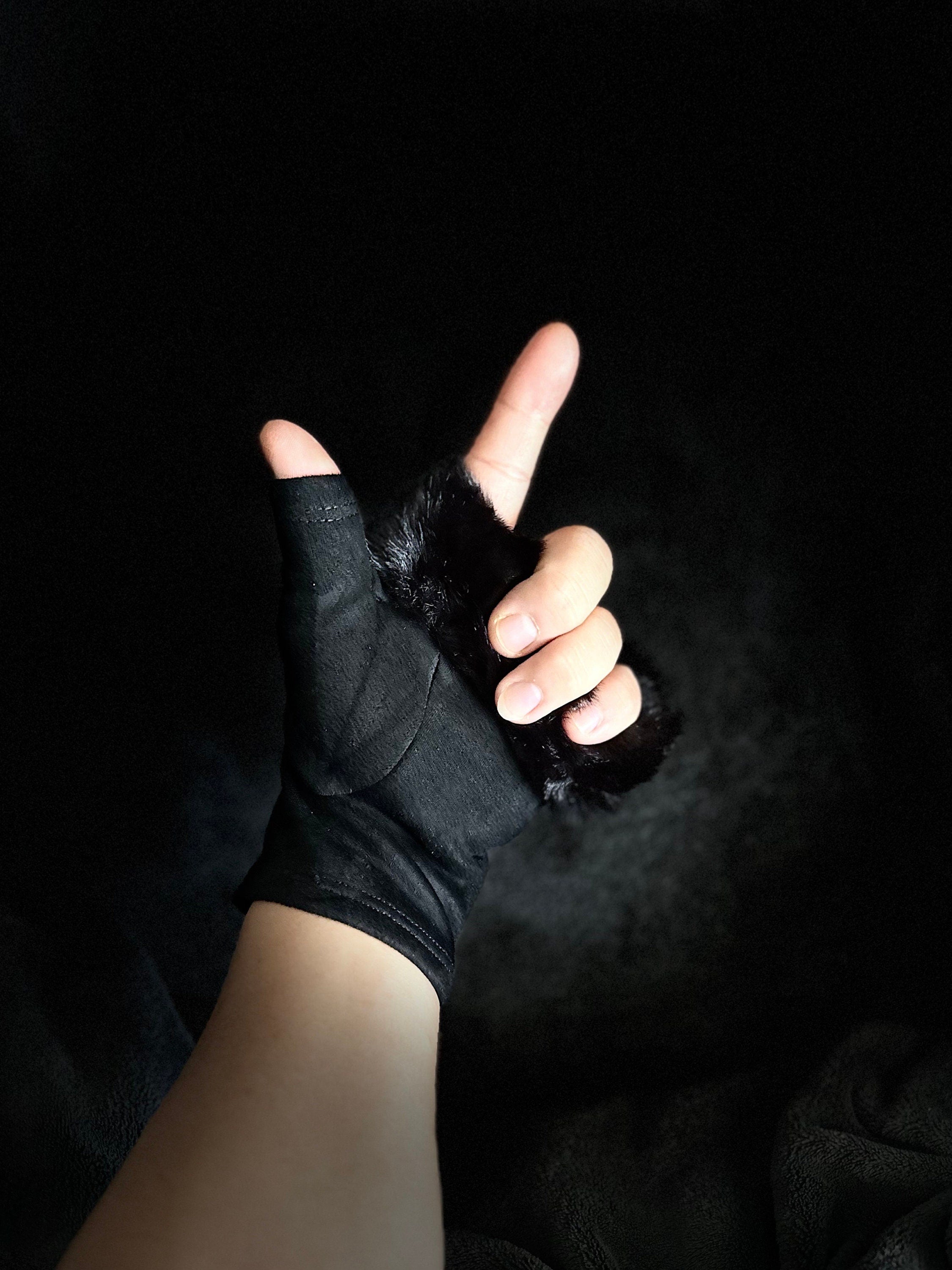 Black Suede Fingerless Gloves with Faux Fur details