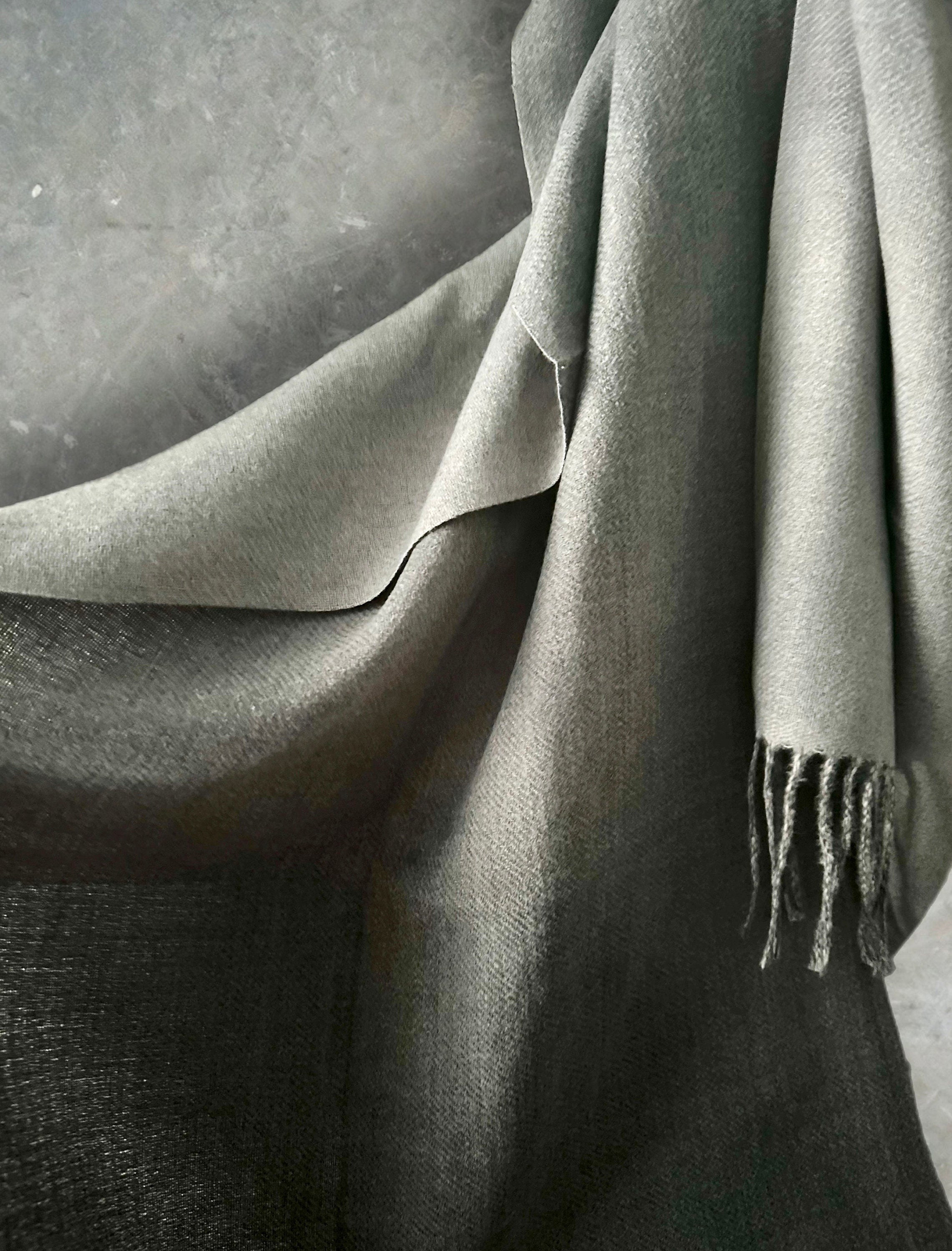 Two-Toned Grey Double-Sided Cashmere Scarf,Unisex Winter Scarf for Men and Women
