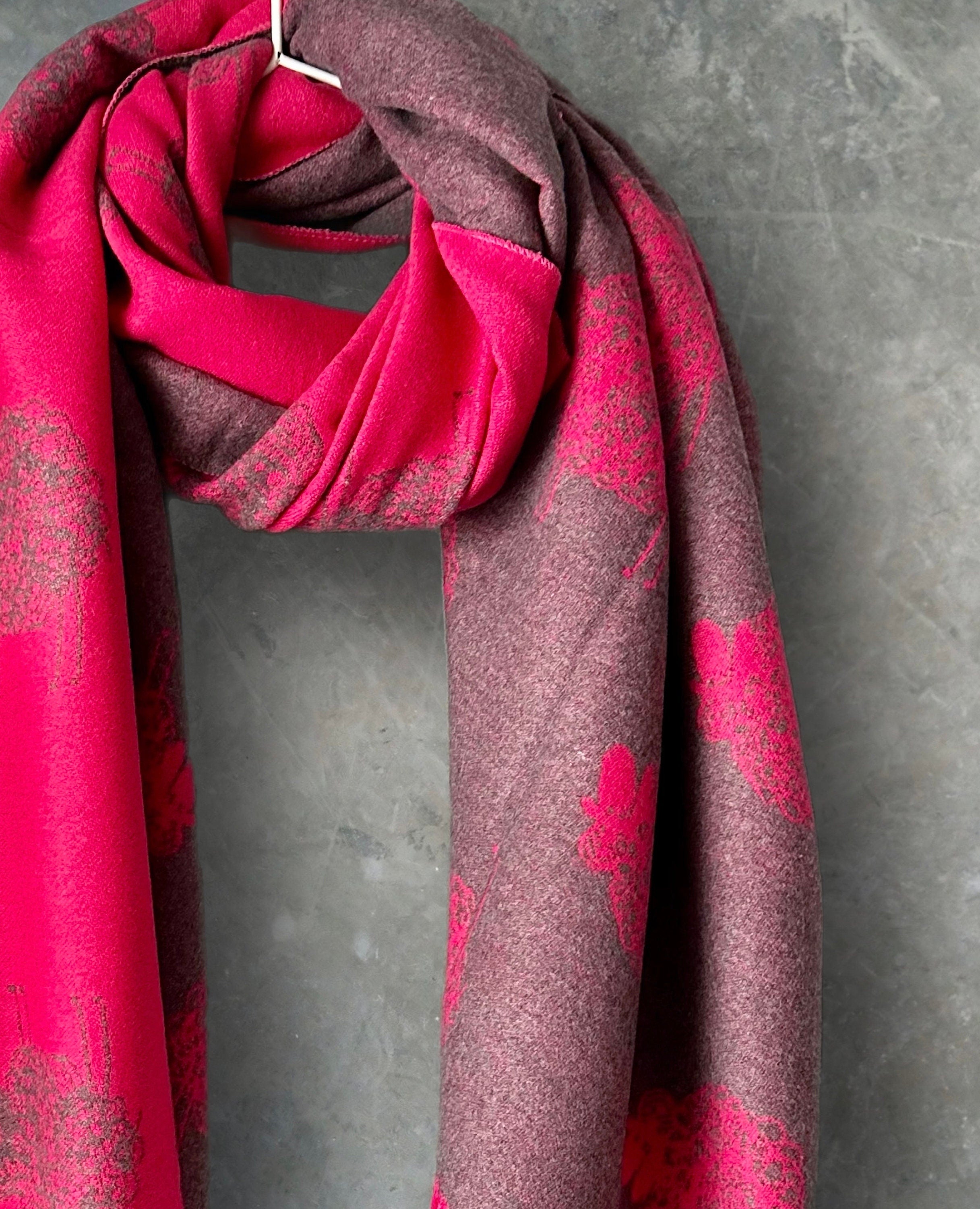 Pink and Grey Double-sided Cashmere Scarf featuring Sheep Pattern