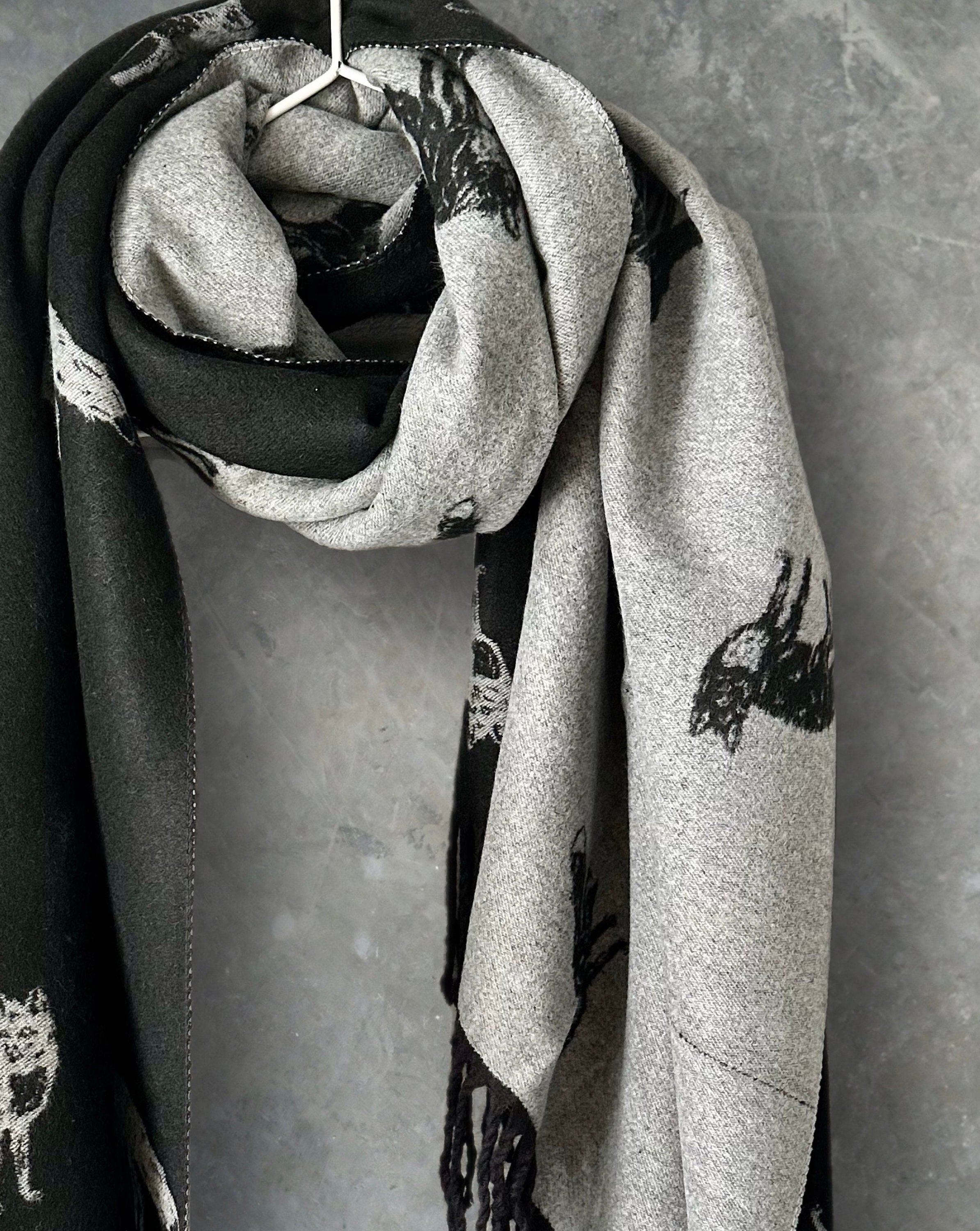 Fox’s Scarf in Black and Grey Double-sided Cashmere Blend Scarf For Winter