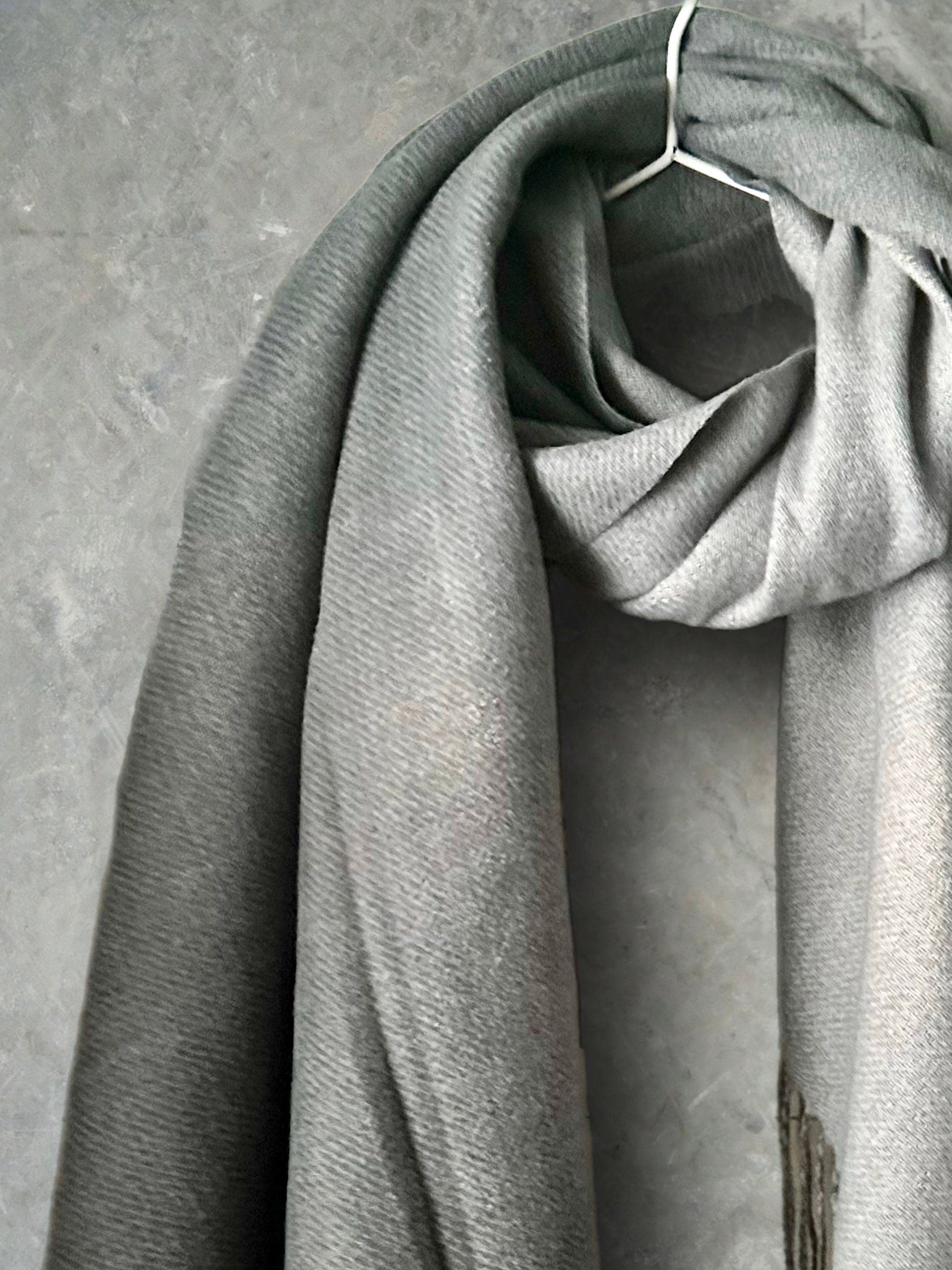 Two-Toned Grey Double-Sided Cashmere Scarf,Unisex Winter Scarf for Men and Women