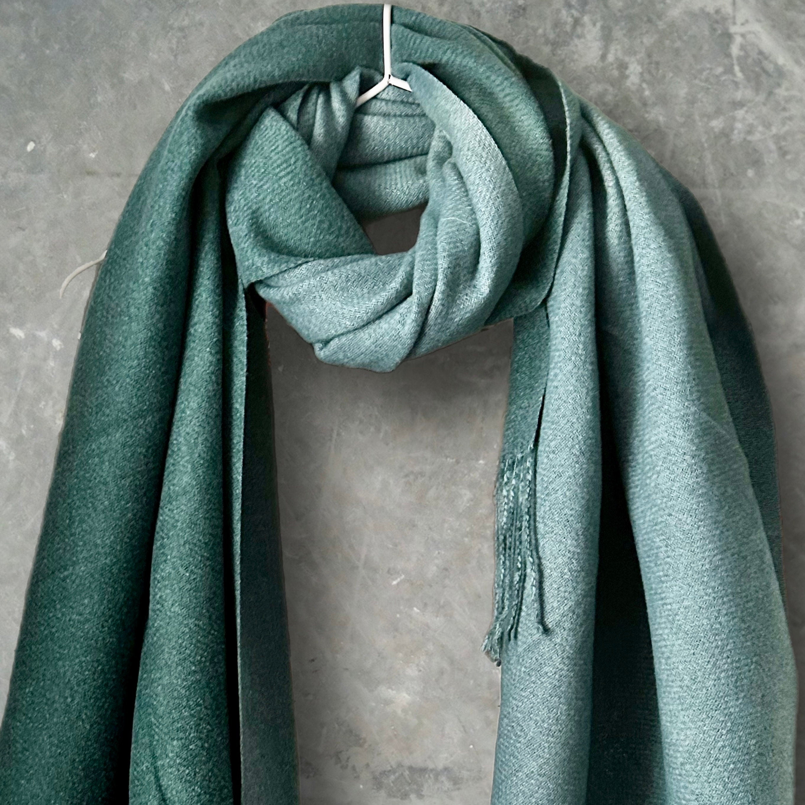 Two-Toned Green Double-Sided Cashmere Scarf