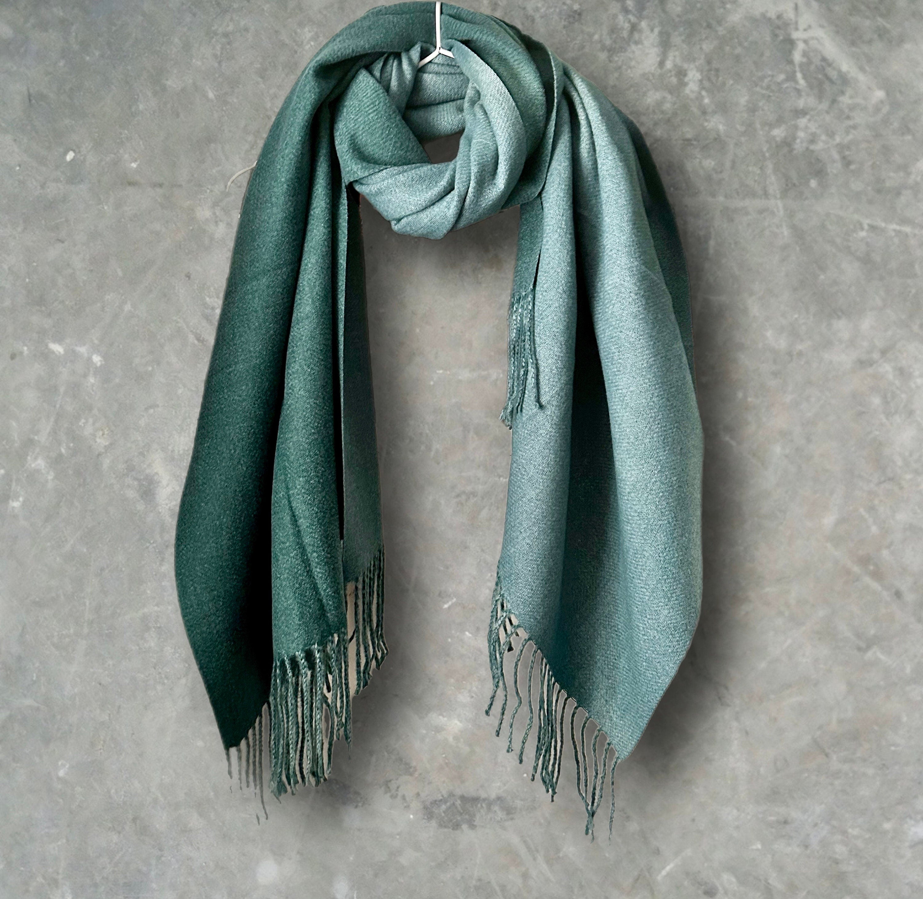 Two-Toned Green Double-Sided Cashmere Scarf