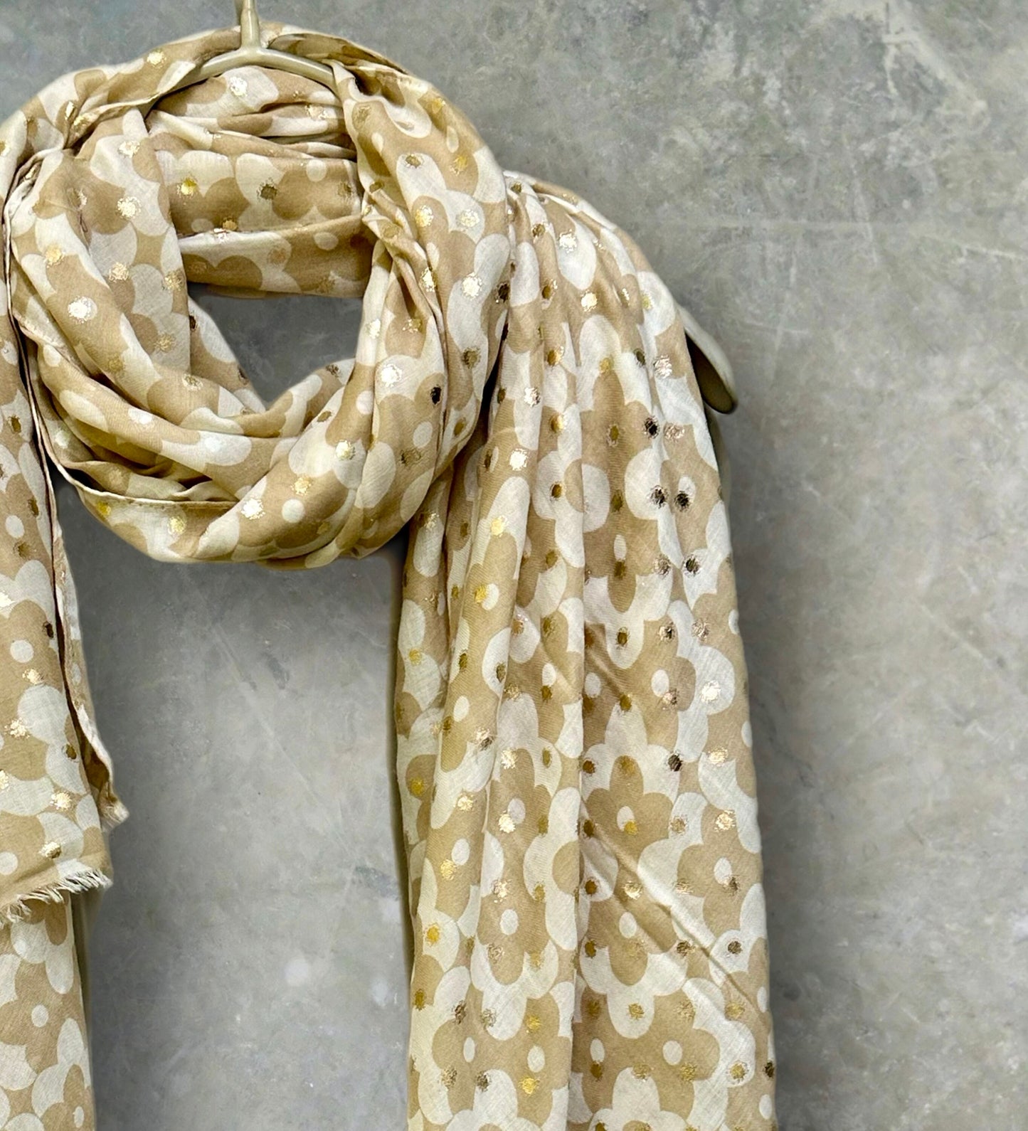 Chic Beige/White Retro Floral Cotton Scarf with Gold Accents,Perfect All-Season Gift for Her,Birthday,Christmas and Mother's Day