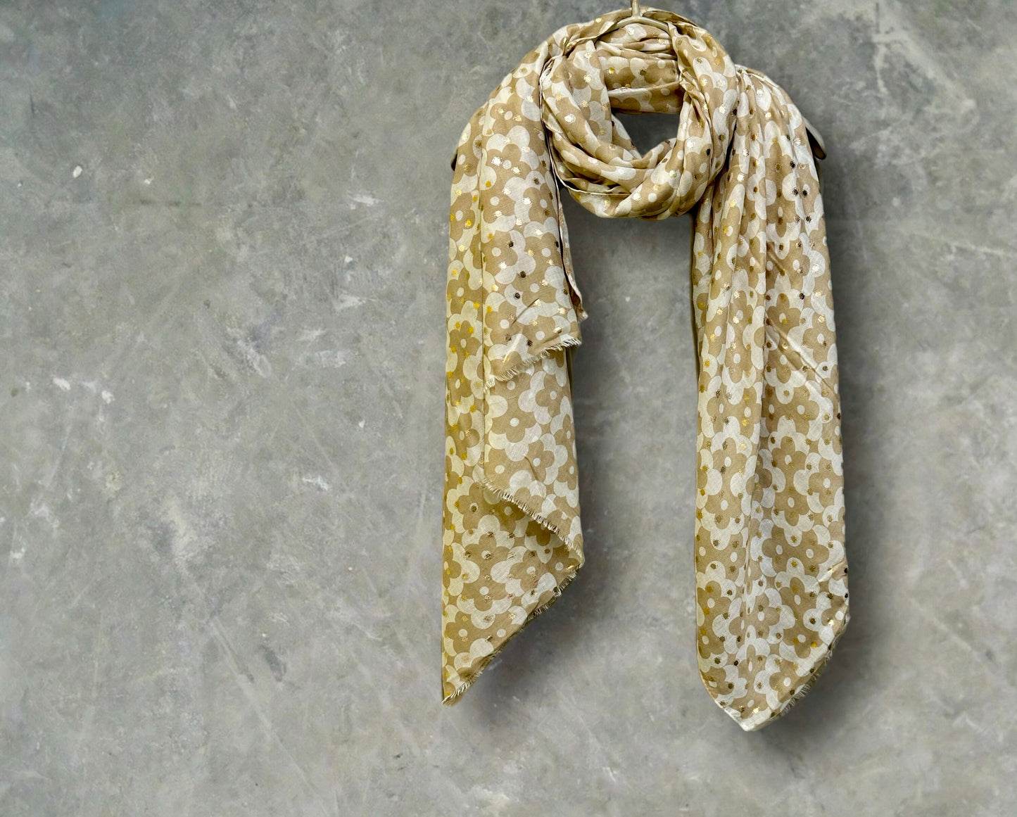 Chic Beige/White Retro Floral Cotton Scarf with Gold Accents,Perfect All-Season Gift for Her,Birthday,Christmas and Mother's Day