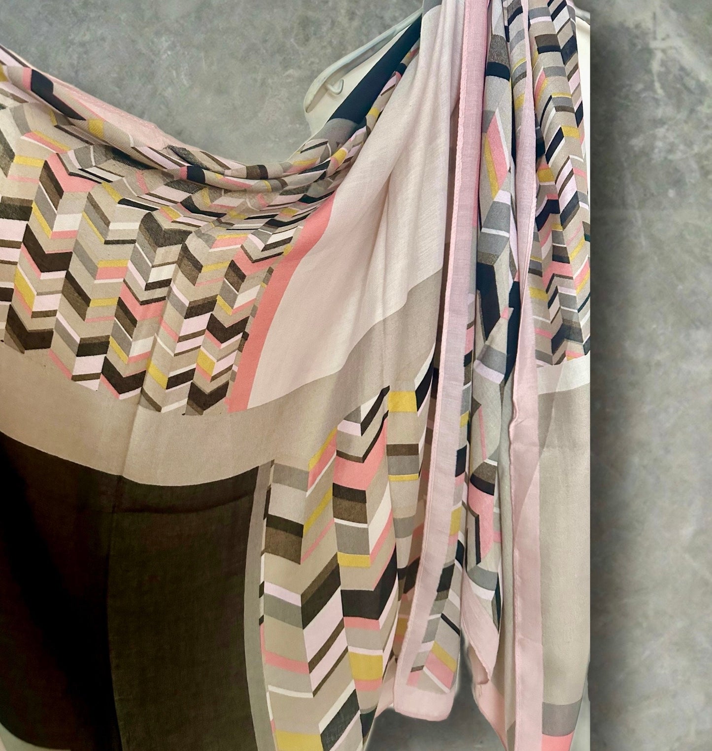 Grey Retro Inspired Geometric with Pink Trim Scarf for Women,Versatile for All Seasons,Great Gifts for her,Girlfriend,Wife,Mom and Birthday