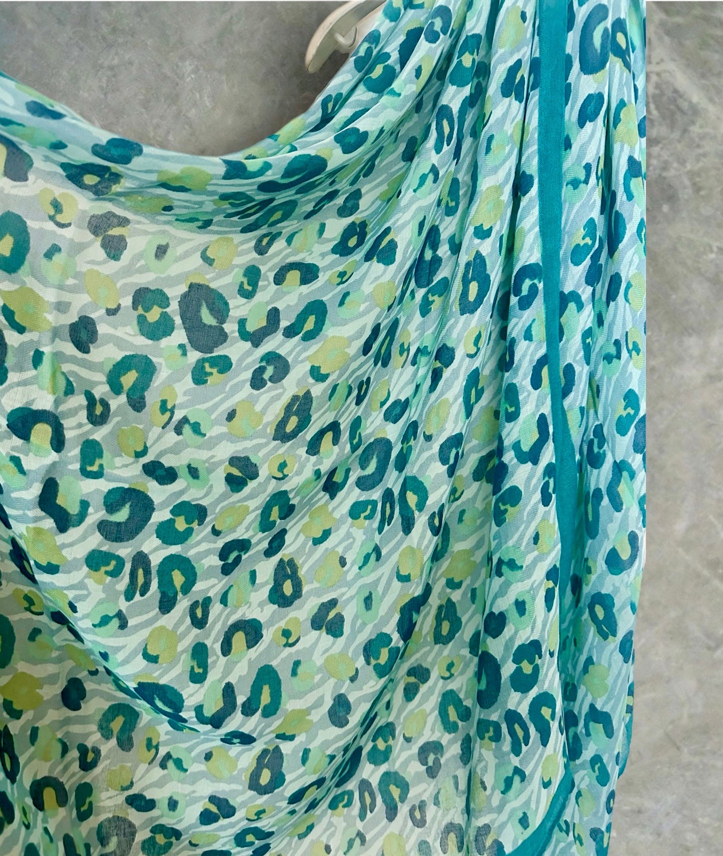 Blue Green Classic Leopard Print Cotton Scarf for Women,Suitable for All Season,Ideal Gifts for Her,Birthday,Mother,Wife and Christmas