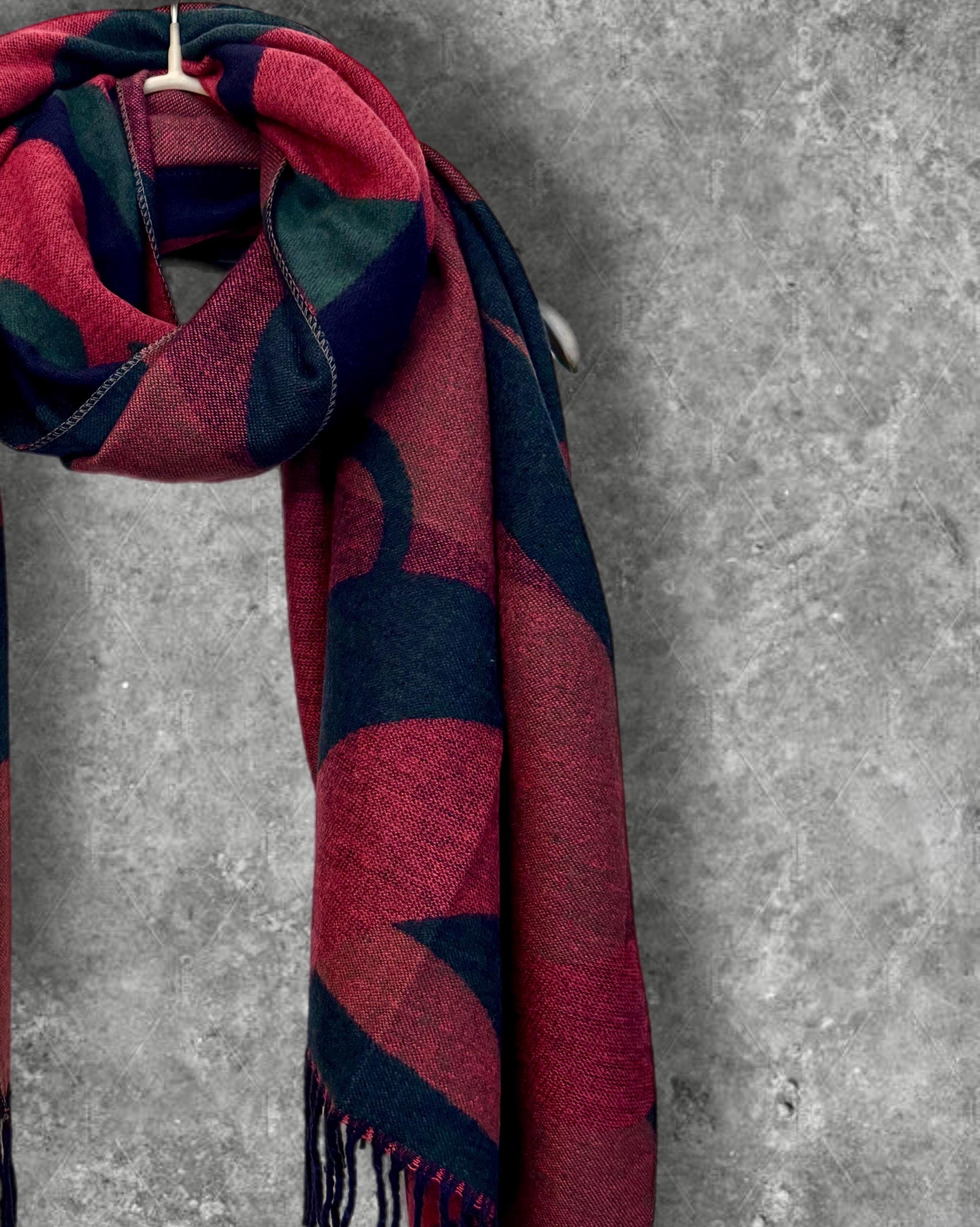 Eligant Cashmere Scarf Featuring Geometric Pattern in Pink/Green/Blue