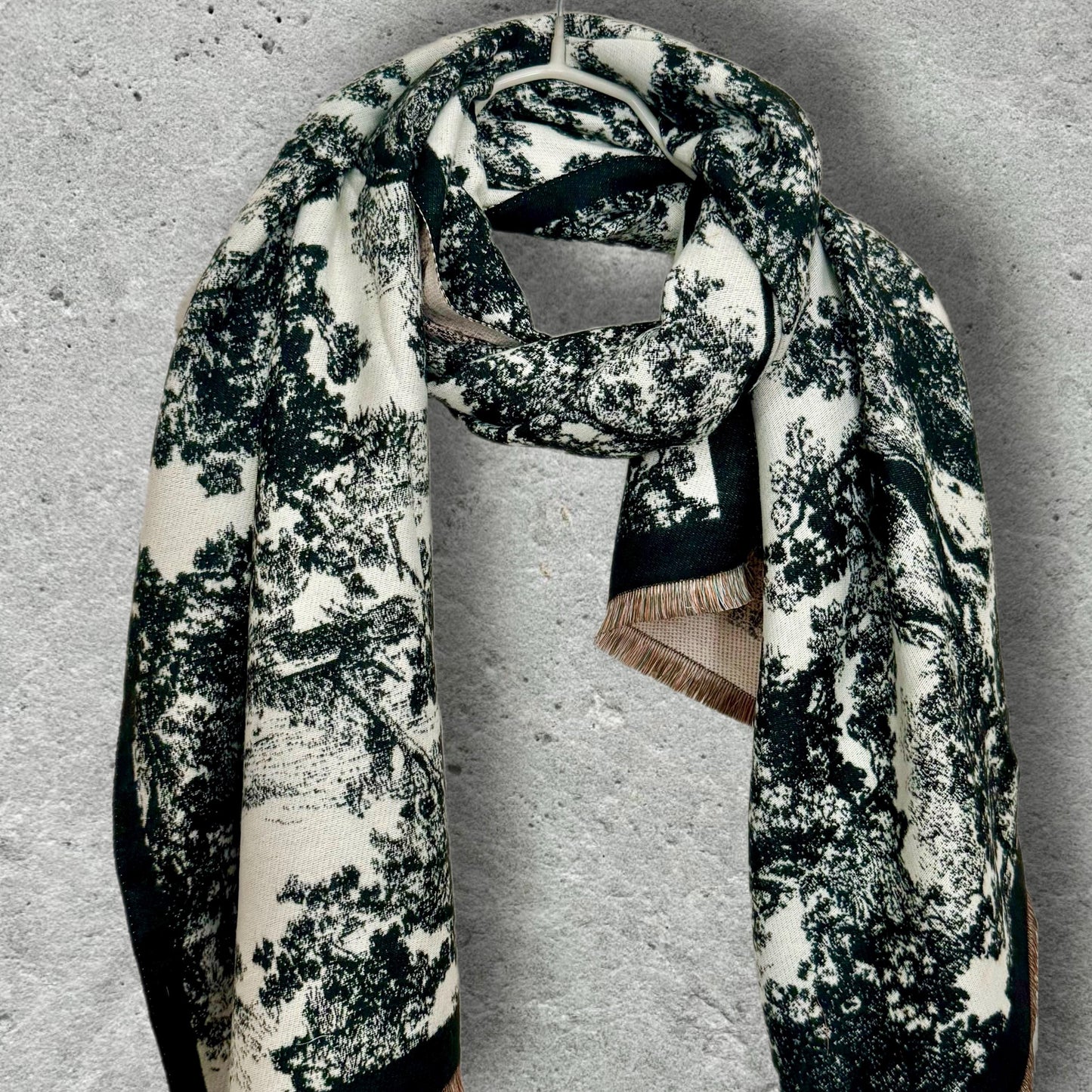 Reversible Vintage-Inspired Black/Pink Cashmere Scarf with Toile de Jouy Pattern,Perfect for Winter,Ideal Gift for Her Birthday or Christmas