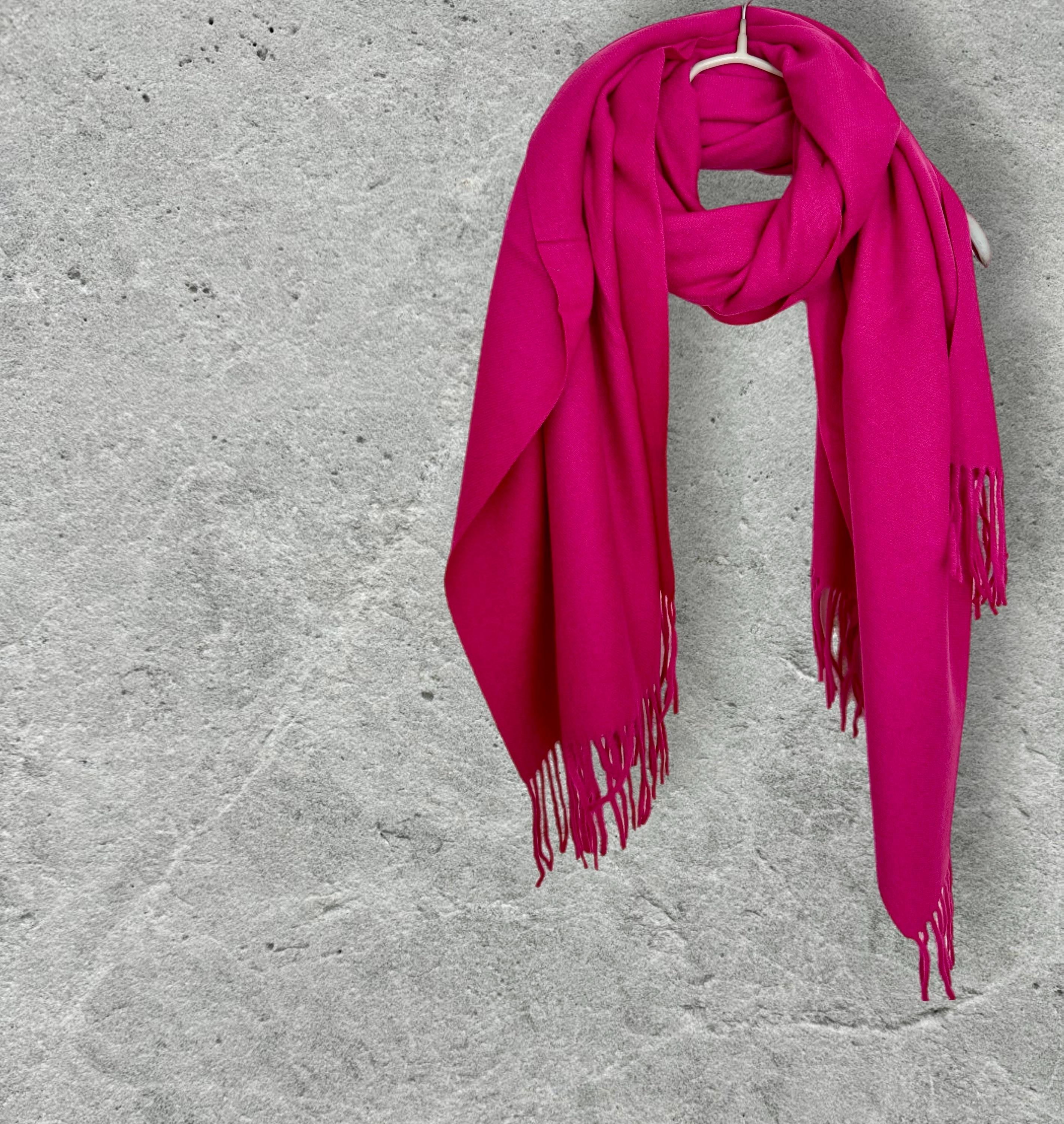 Elegant Fuchsia Pink Cashmere Blend Scarf