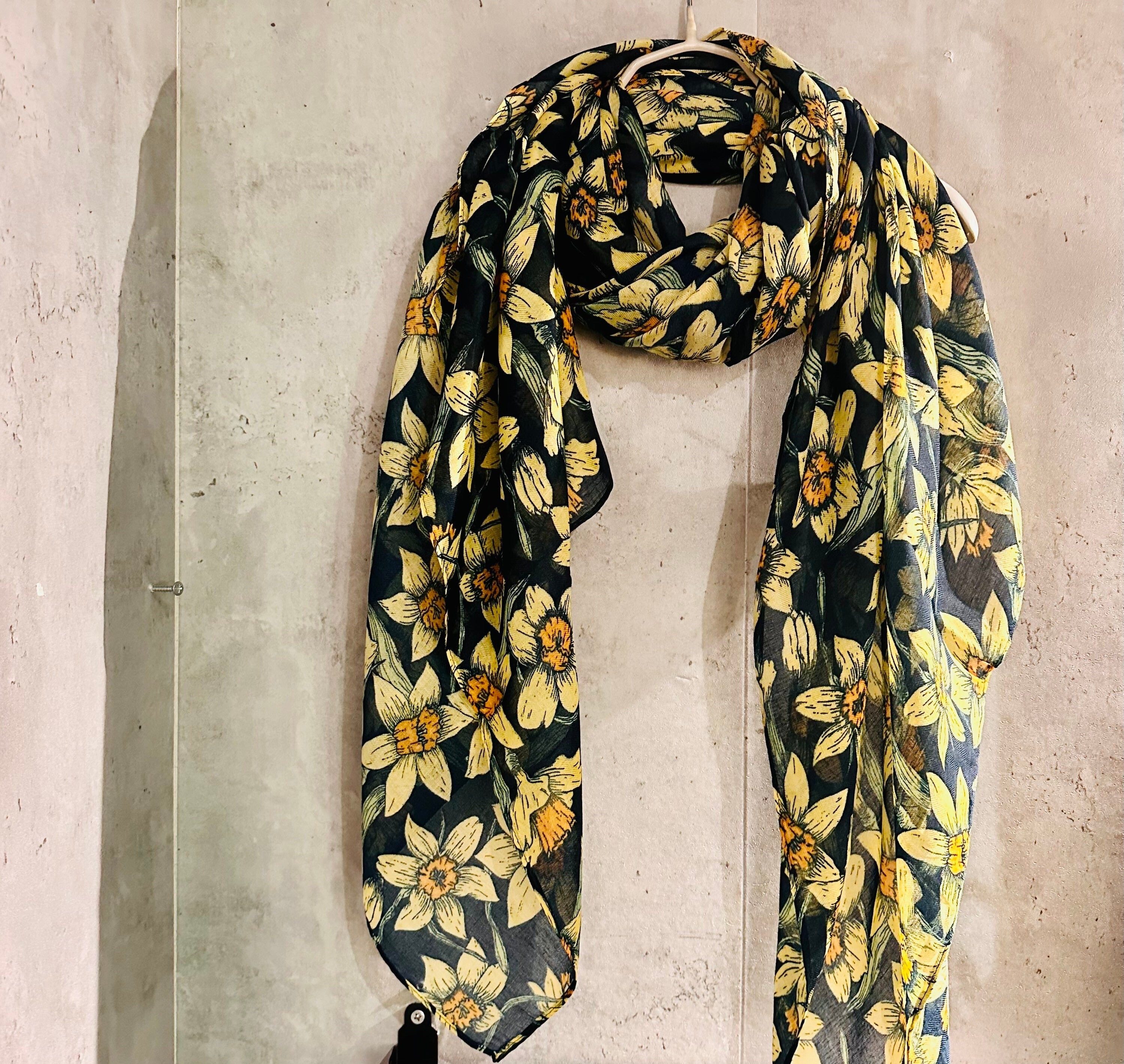 Dark Blue Organic Cotton Scarf with Eco-Friendly Seamless Daffodil Flowers