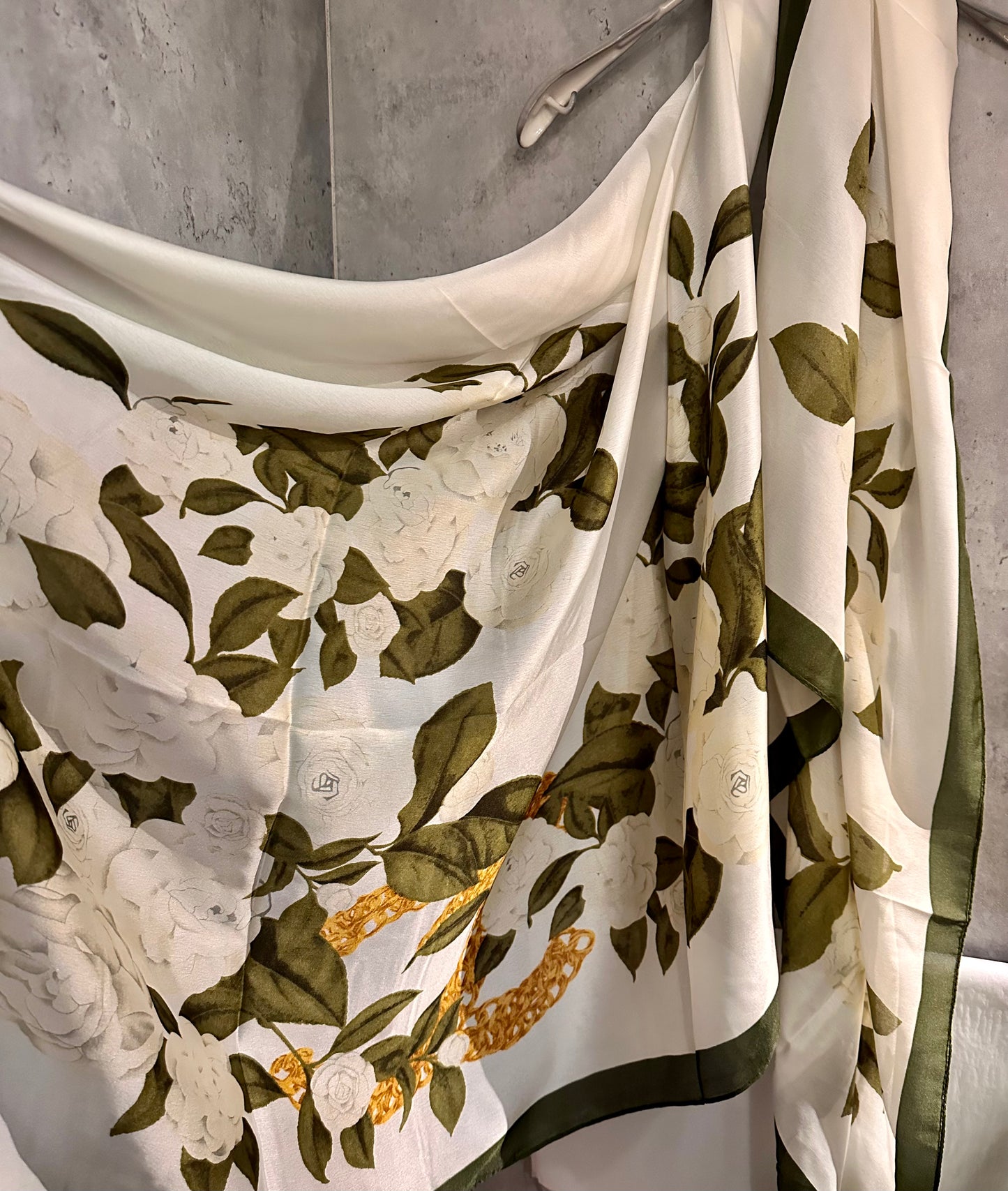 White Roses Pattern Off White Silk Scarf/Spring Summer Scarf/Gifts For Mom/Scarf Women/Gifts For Her Birthday Christmas/UK Seller