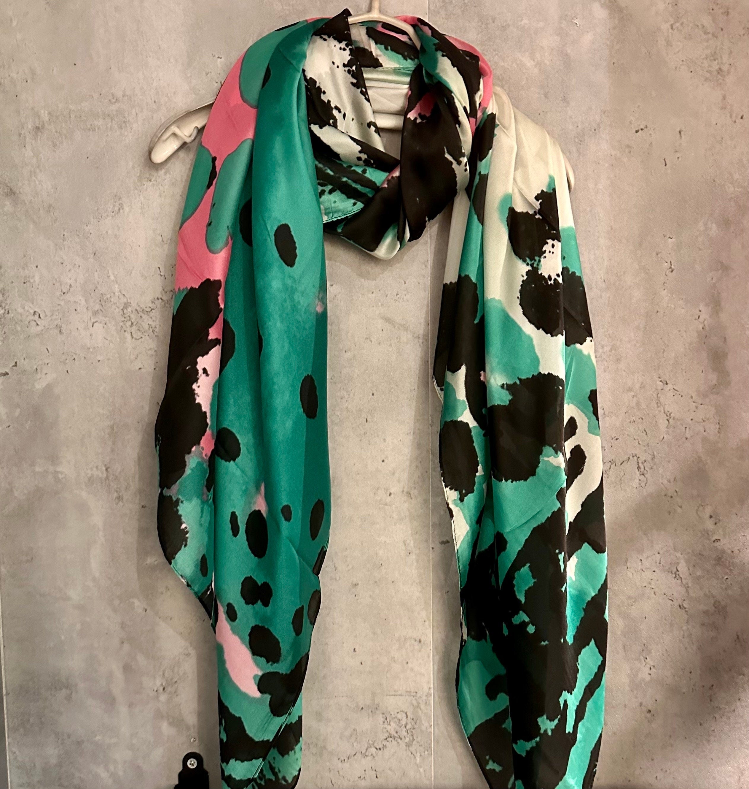 Splotches Color Green Pink Silk Blend Scarf