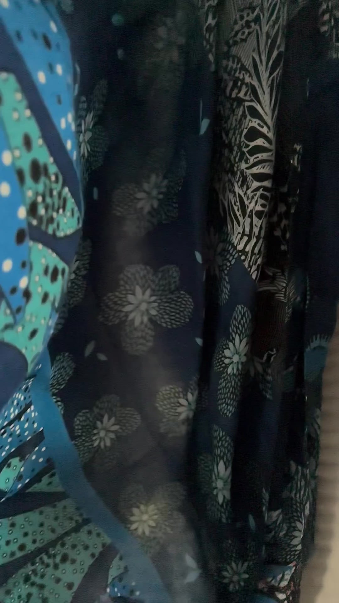 Unique Art Deco Flowers Pattern Blue Scarf