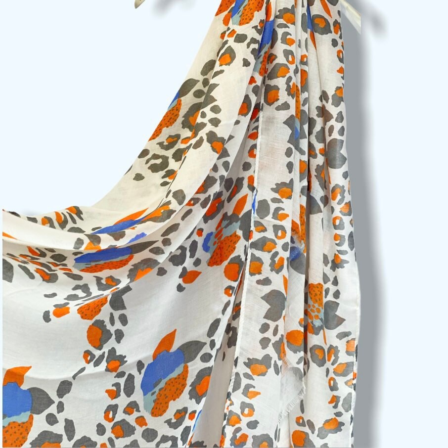 Seamless Beige Leopard Pattern Off White Cotton Scarf