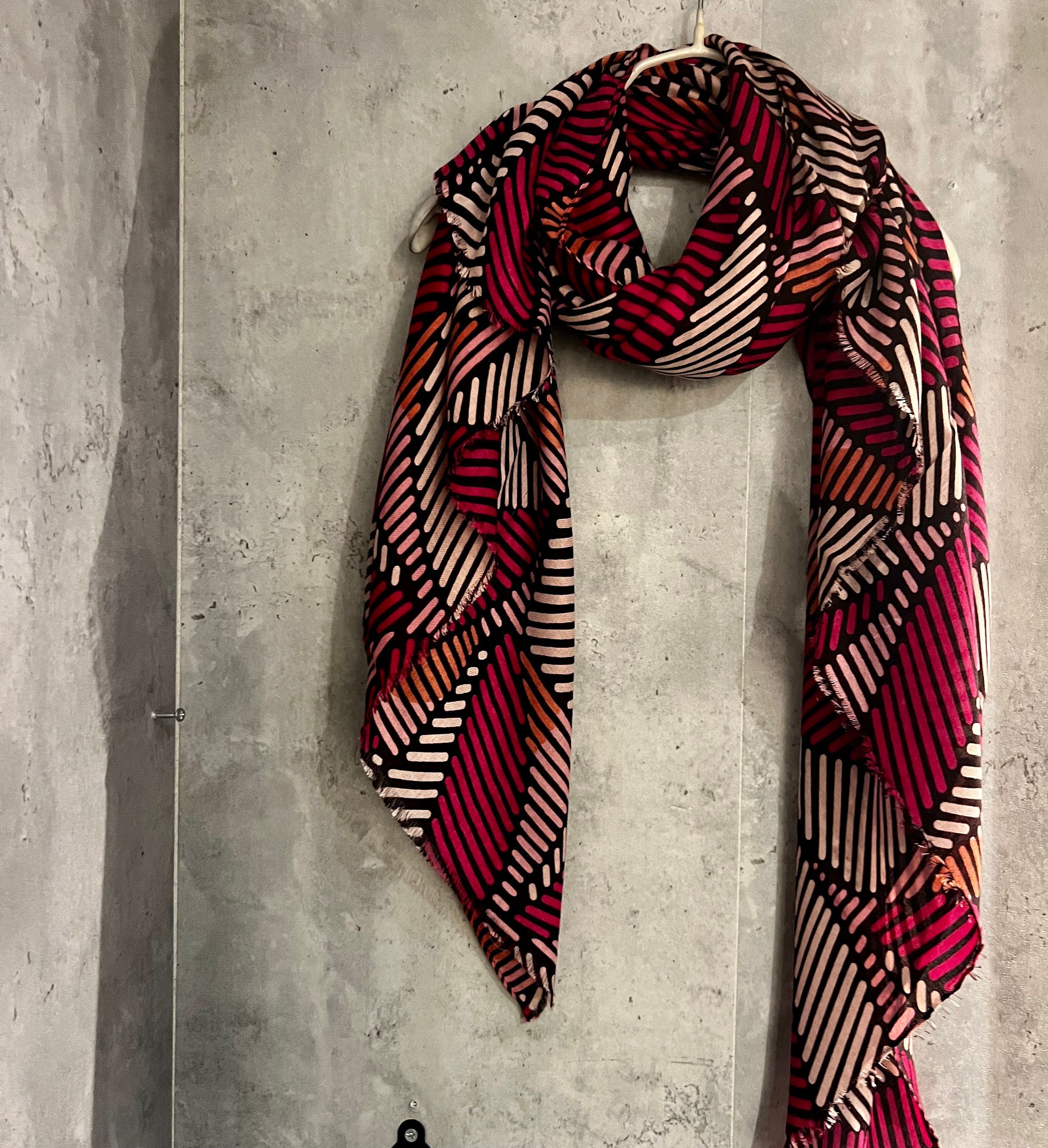 Symmetry Lines Pattern Pink Cotton Blend Scarf