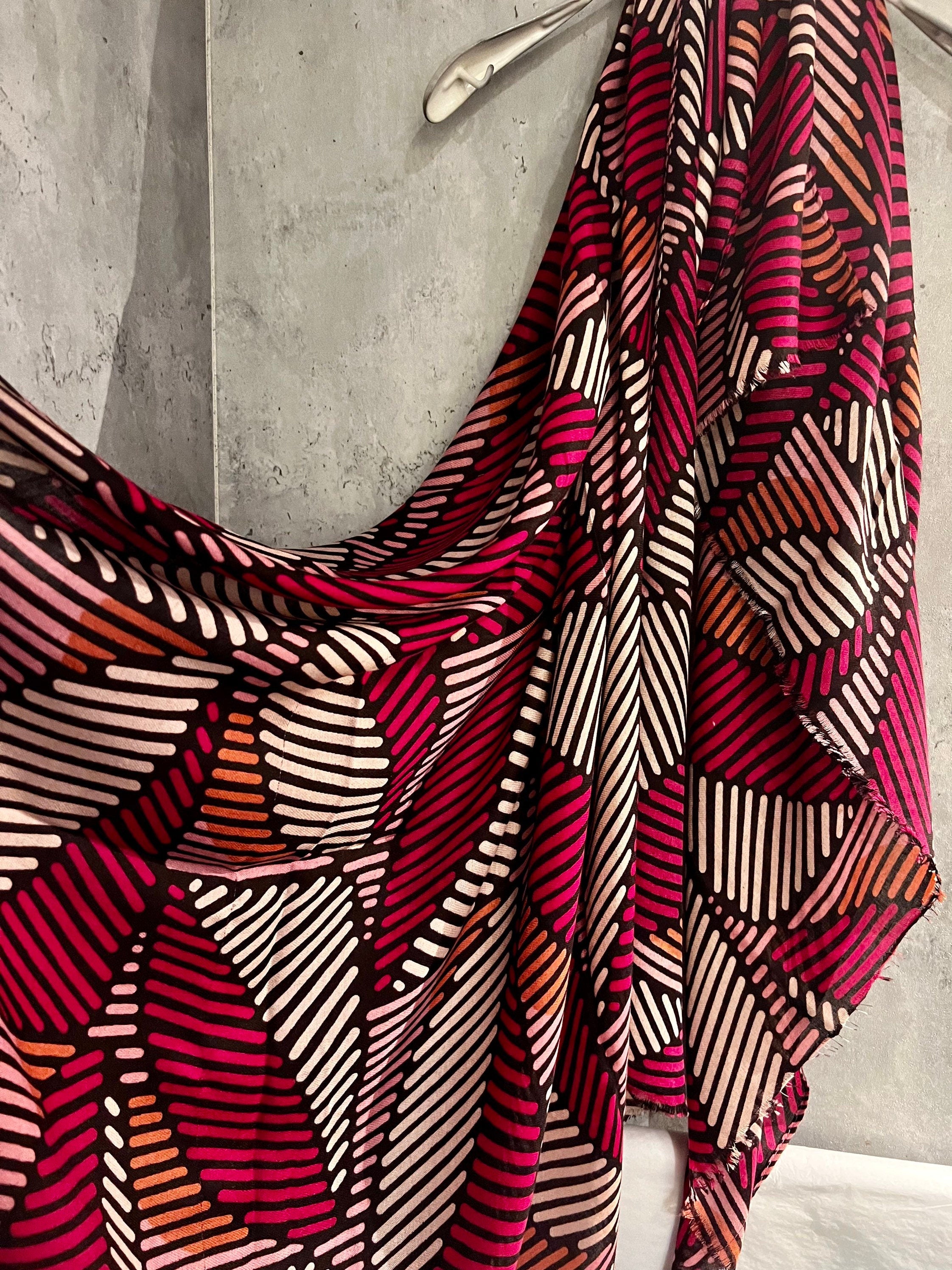 Symmetry Lines Pattern Pink Cotton Blend Scarf