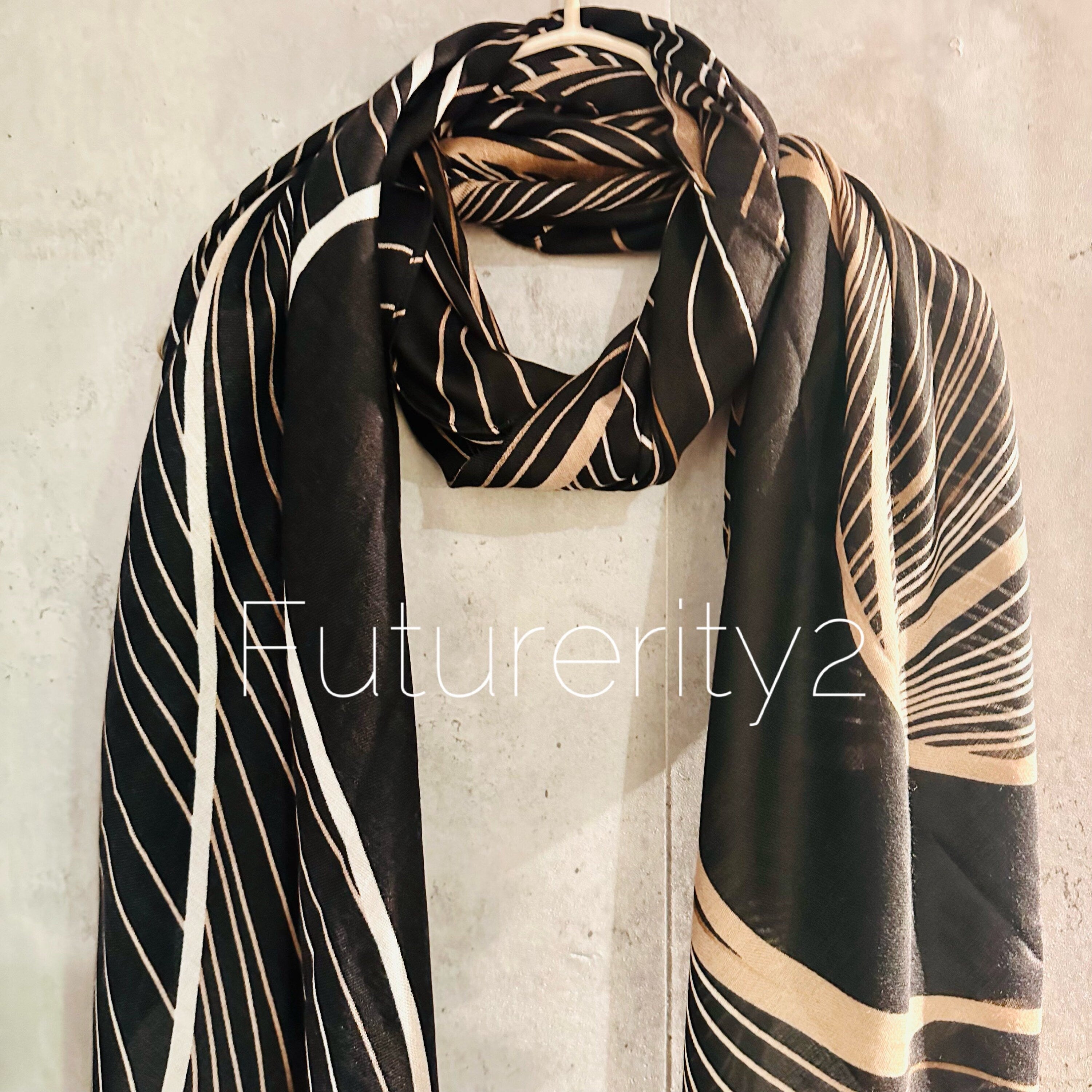 Black Organic Cotton Scarf with Leaf Vein Pattern – An Eco-Friendly Gift