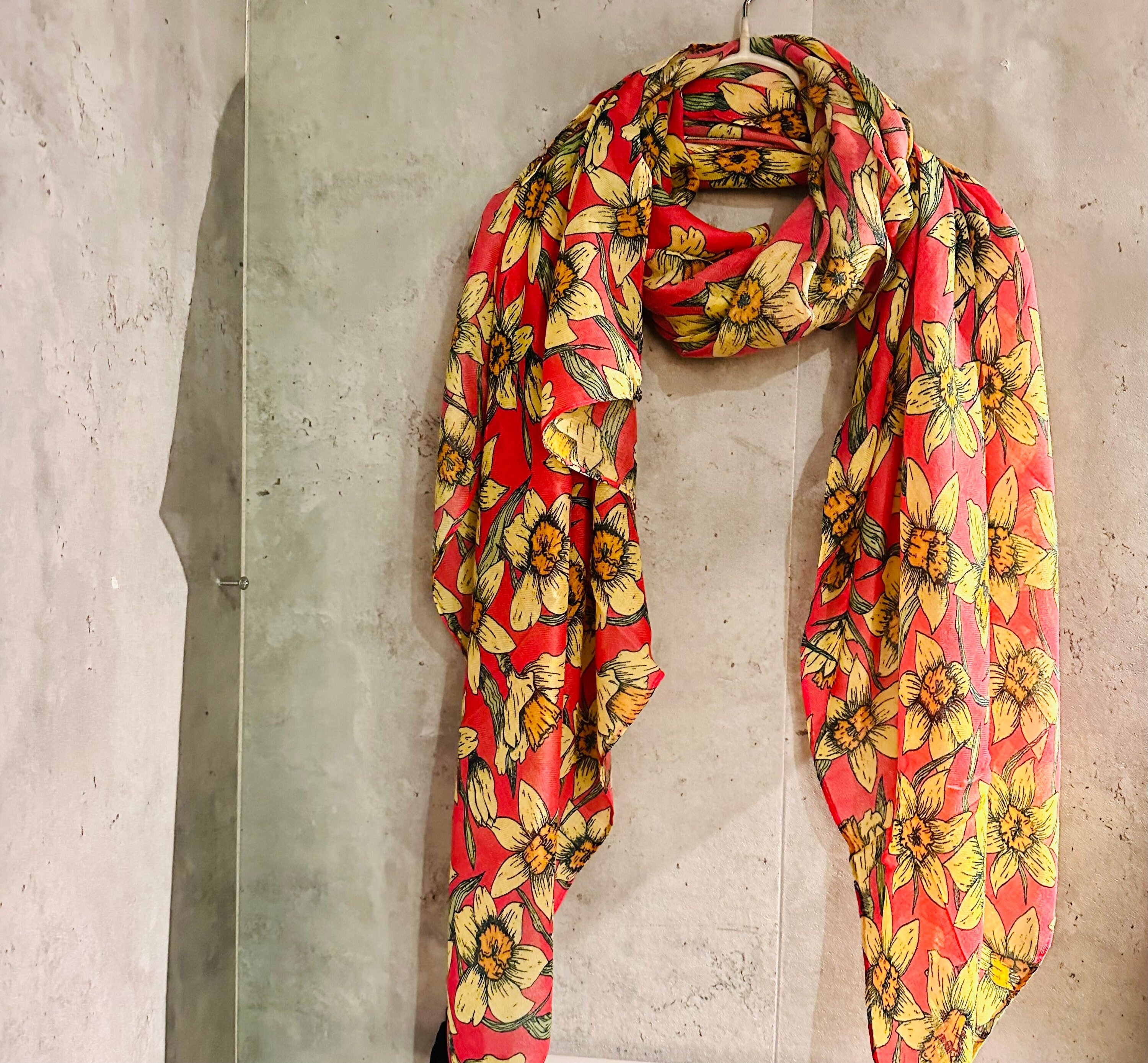 Dark Blue Organic Cotton Scarf with Eco-Friendly Seamless Daffodil Flowers