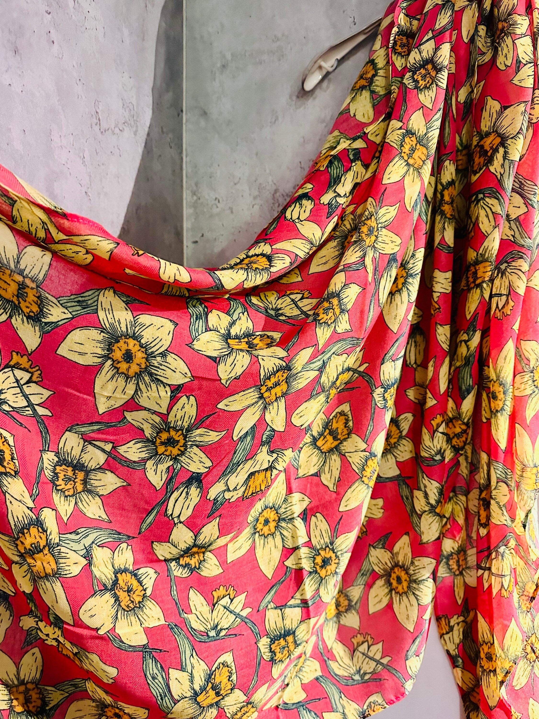 Dark Blue Organic Cotton Scarf with Eco-Friendly Seamless Daffodil Flowers