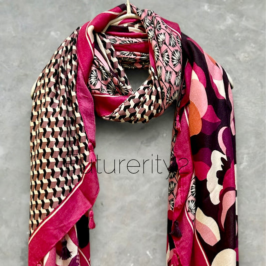 Versatile Pink Cotton Scarf with Seamless Flowers Pattern and Tassels – Ideal for Gifting to Her or Mom,Suitable for All Year-Round