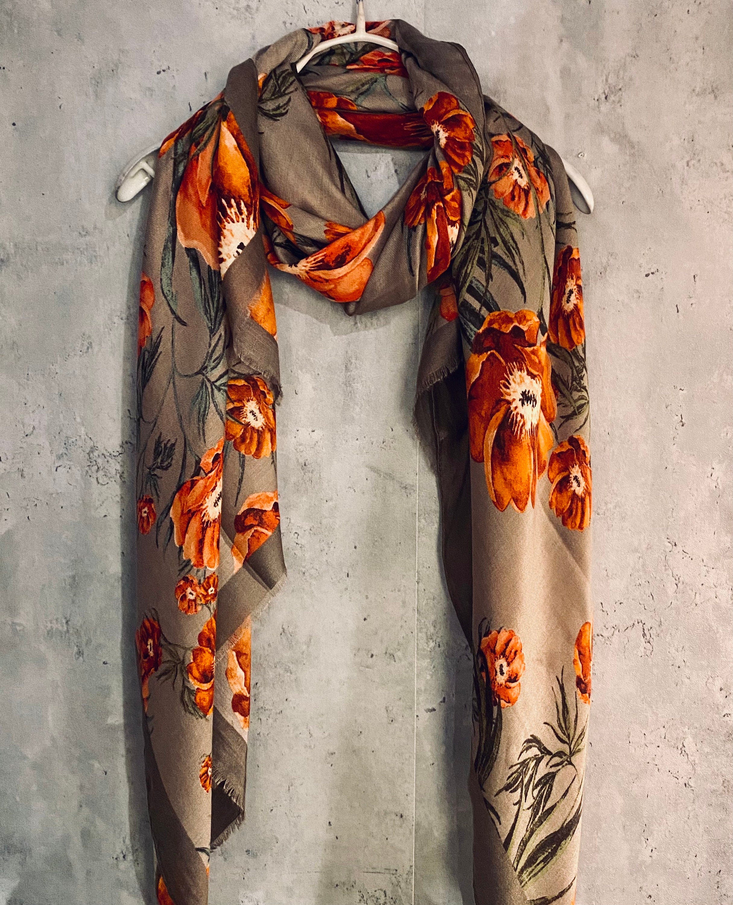 Vintage Poppy Flower With Grey Trim Brown Scarf