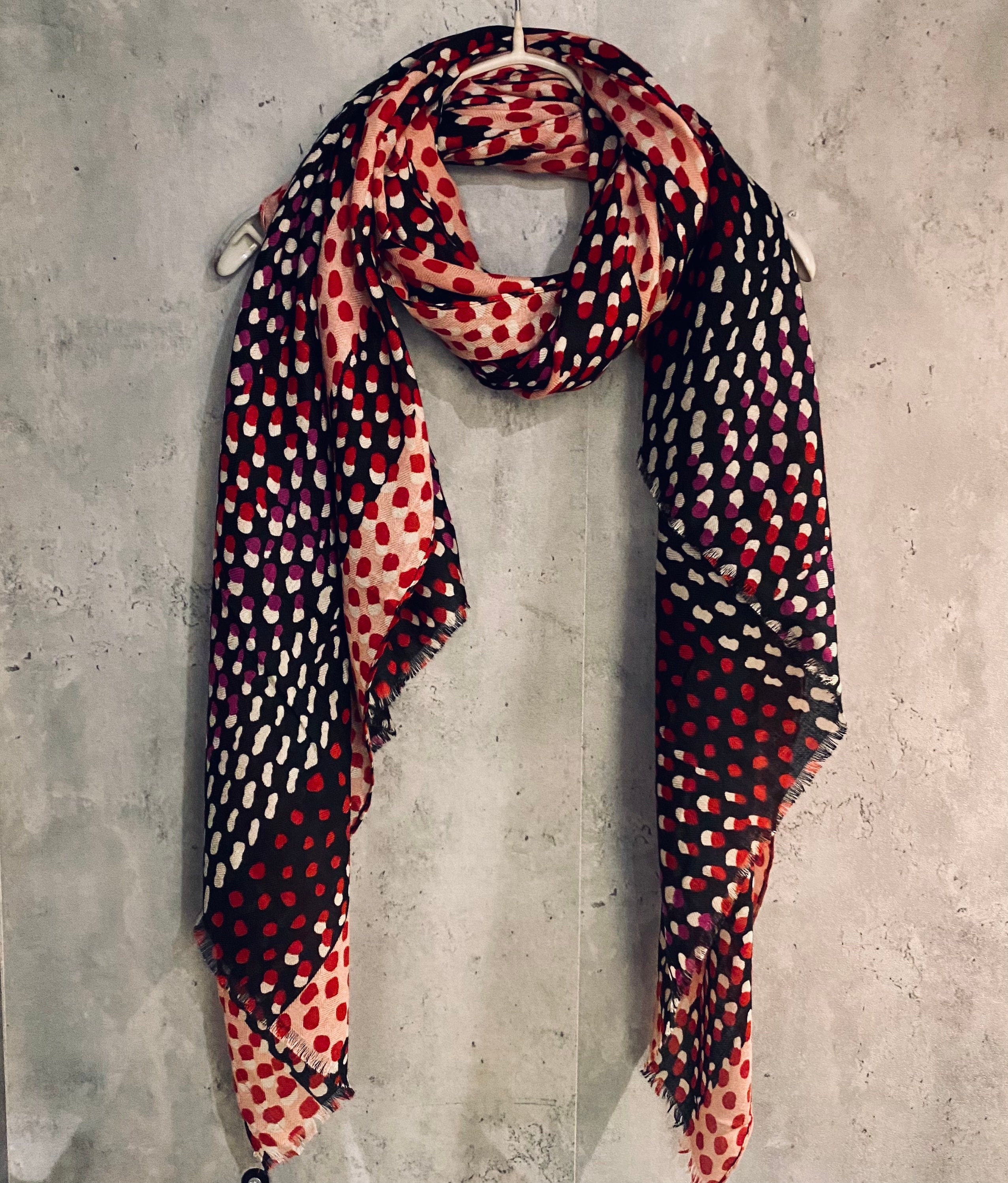 Seamless Polka Dot Pattern Pink Black Cotton Scarf