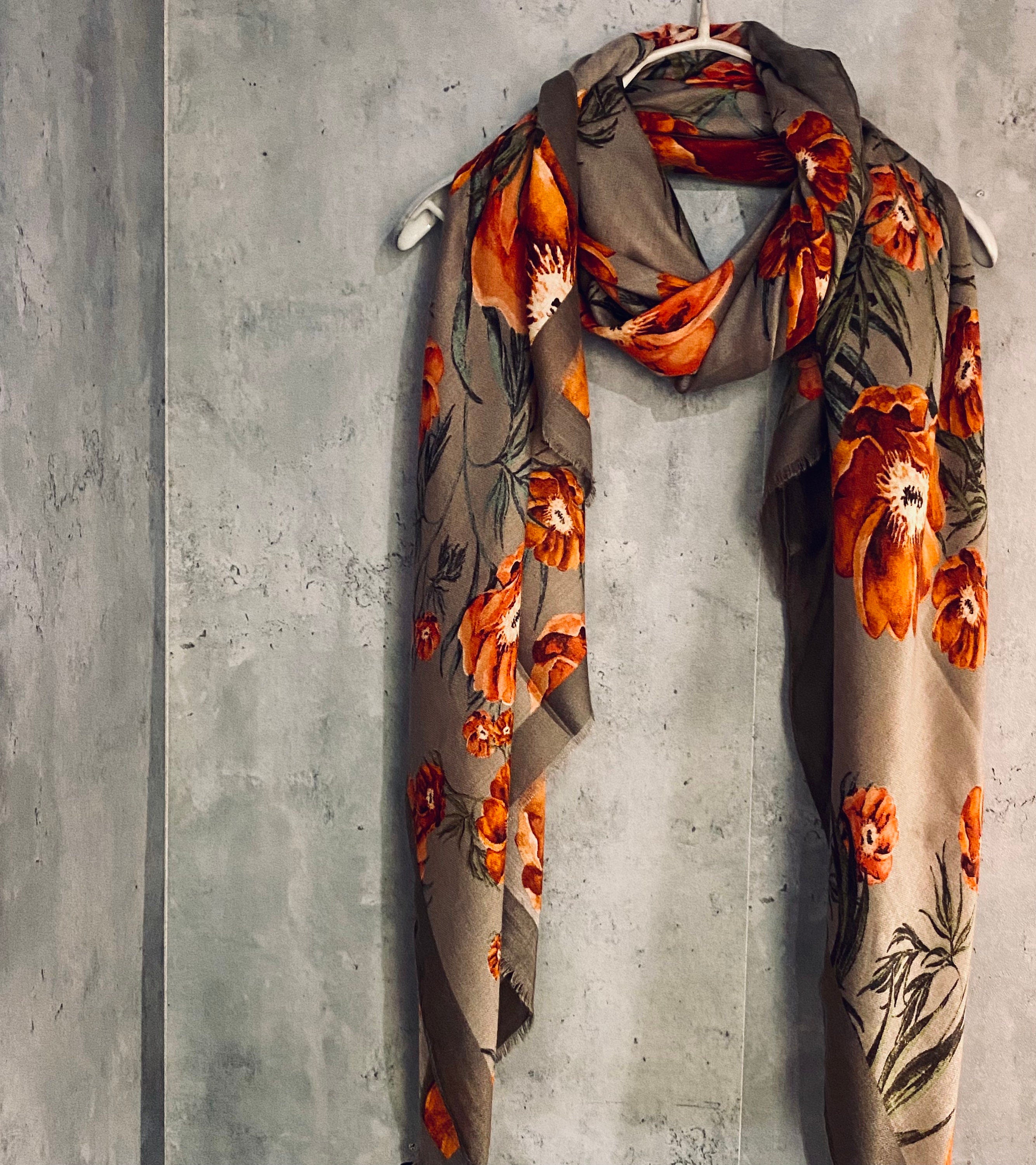 Vintage Poppy Flower With Grey Trim Brown Scarf