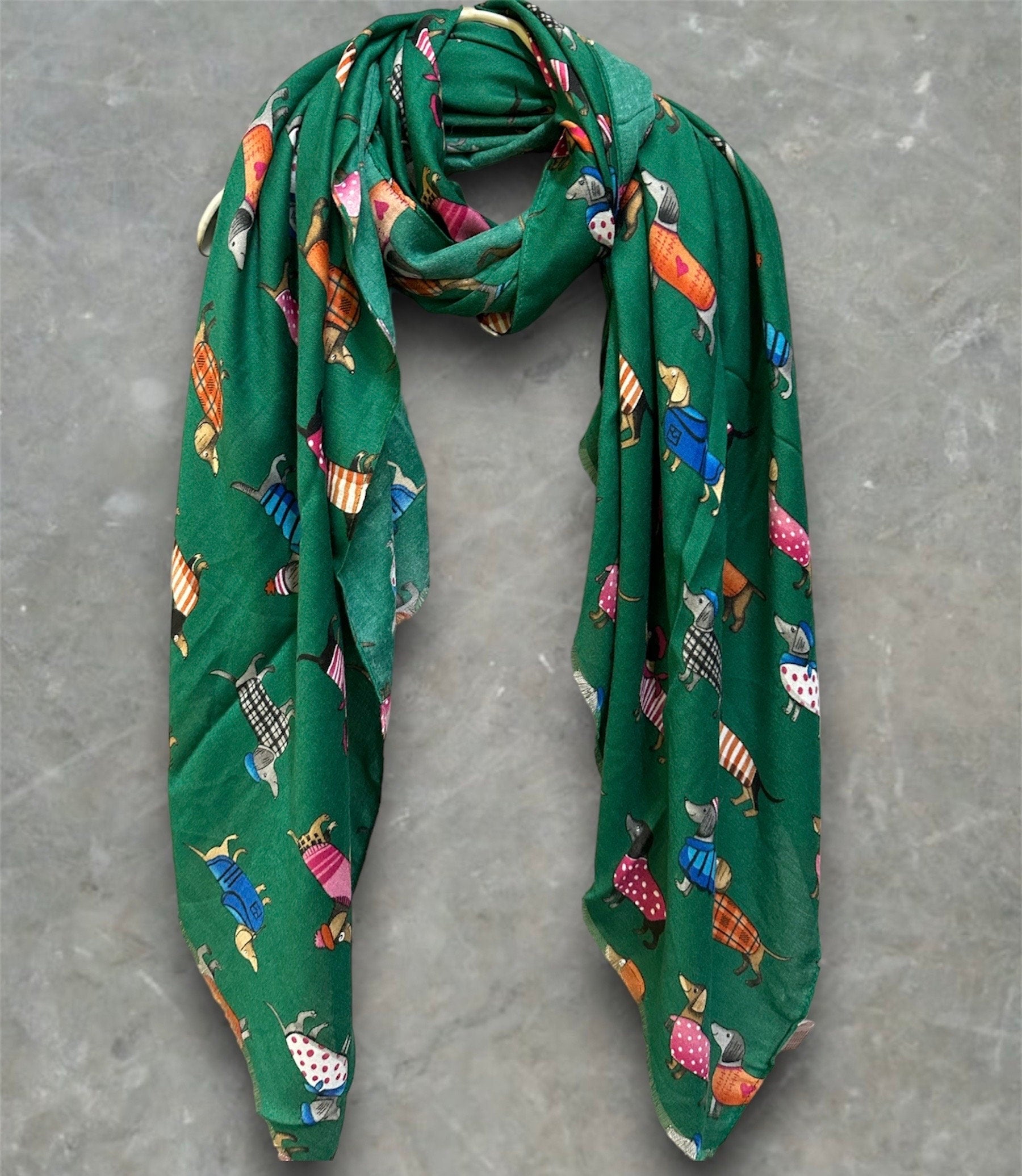 Dachshund Dog Green Scarf – A Delightful Gift for Mom and Her All Year Round