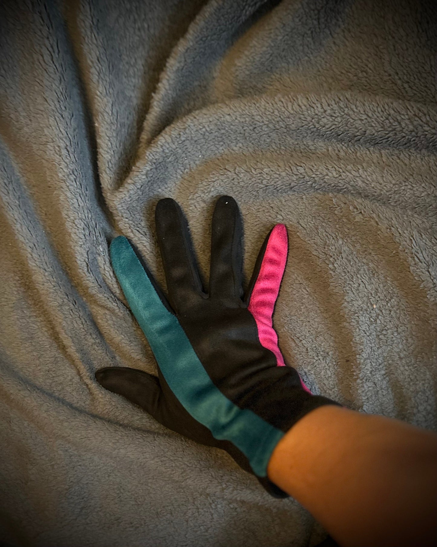 The Tri-Color Glove in Black,Blue and Pink for Women,Winter Gloves,Stretch Suede Gloves,Gifts for Mom,Her,Birthday and Christmas