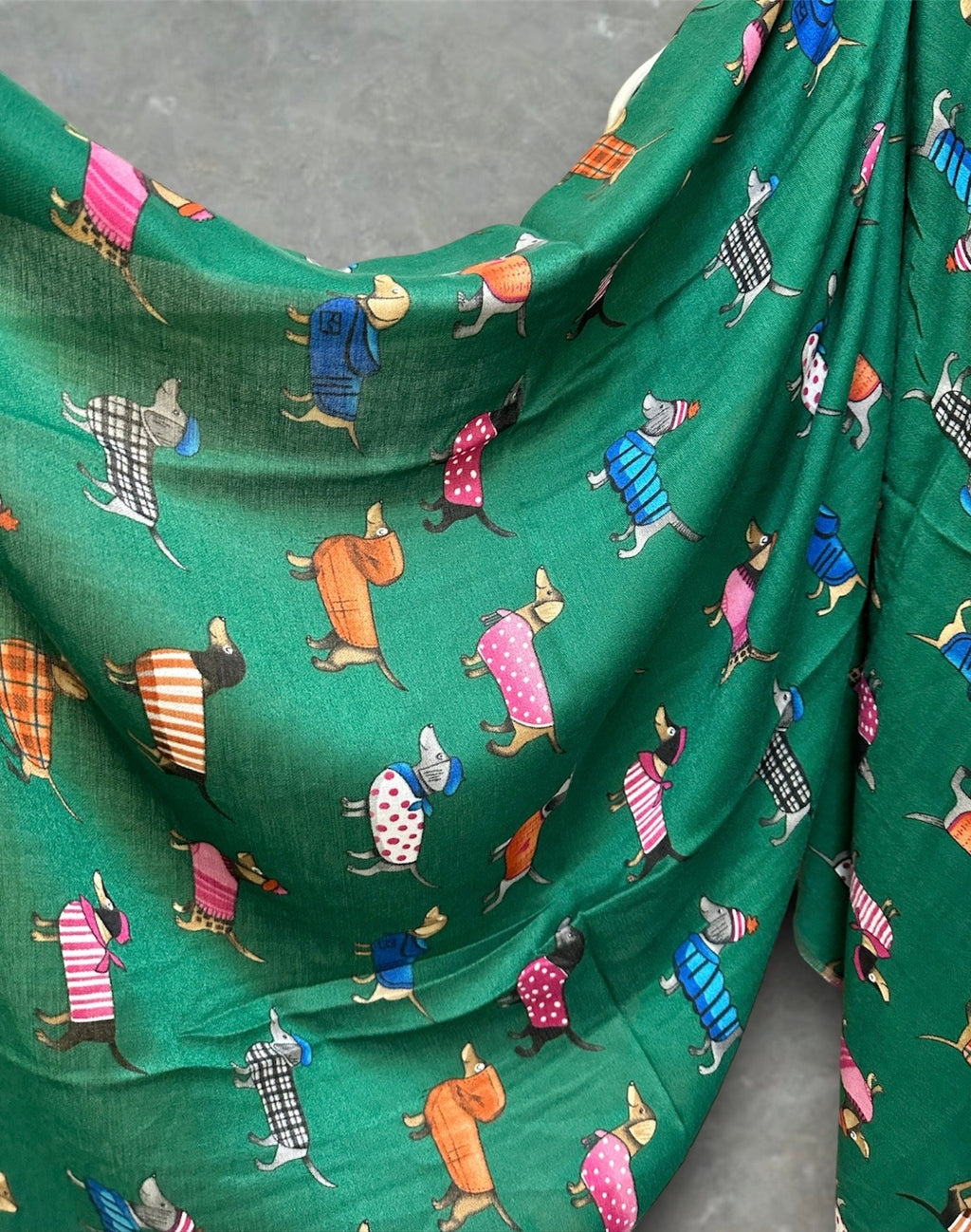 Dachshund Dog Green Scarf – A Delightful Gift for Mom and Her All Year Round