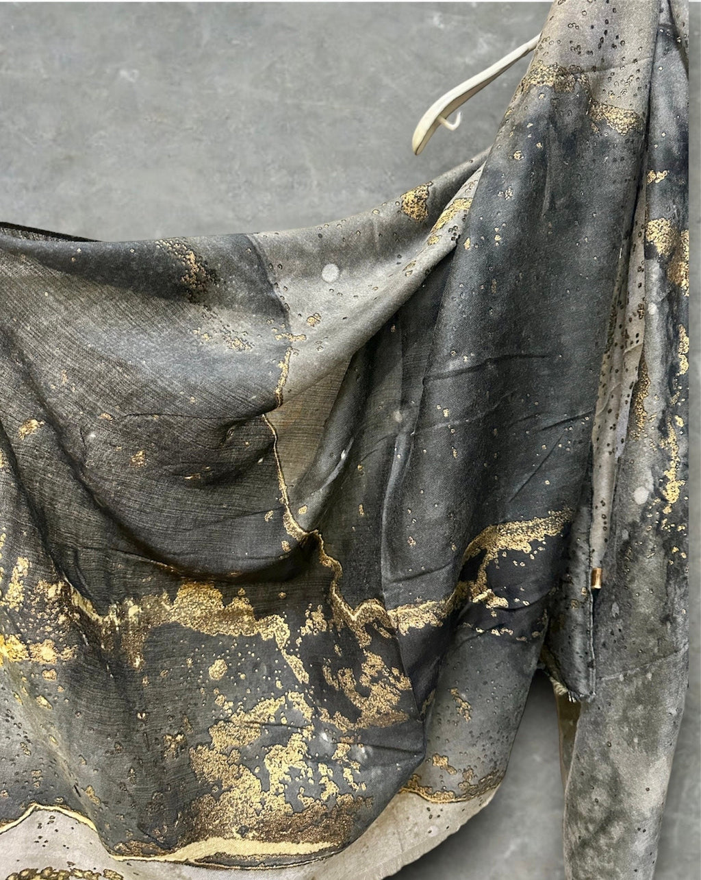 Abstract Pattern With Gold Accents Grey Cotton Scarf