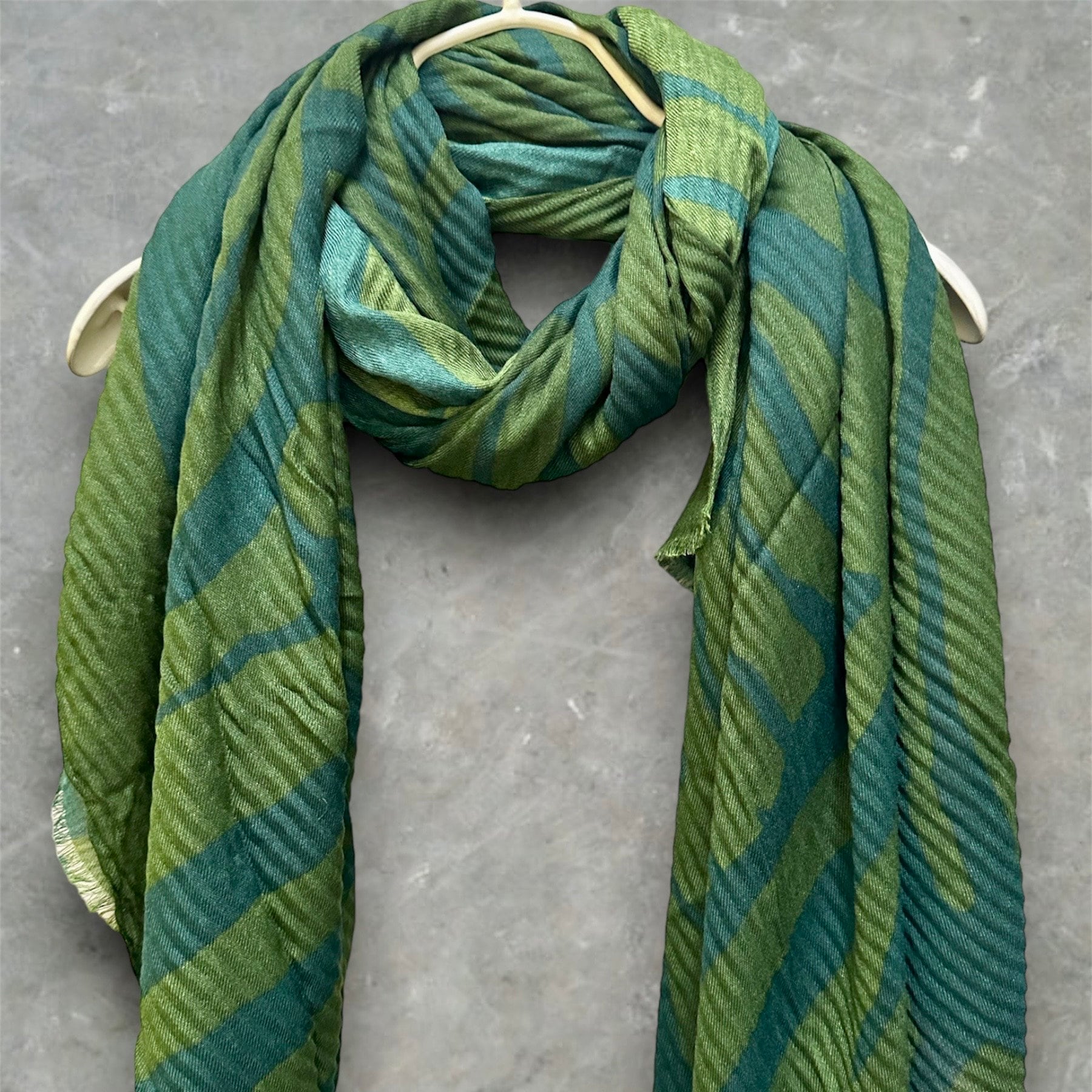 Geo Zebra Stripes Pattern Green Scarf/Cotton Blend Scarf