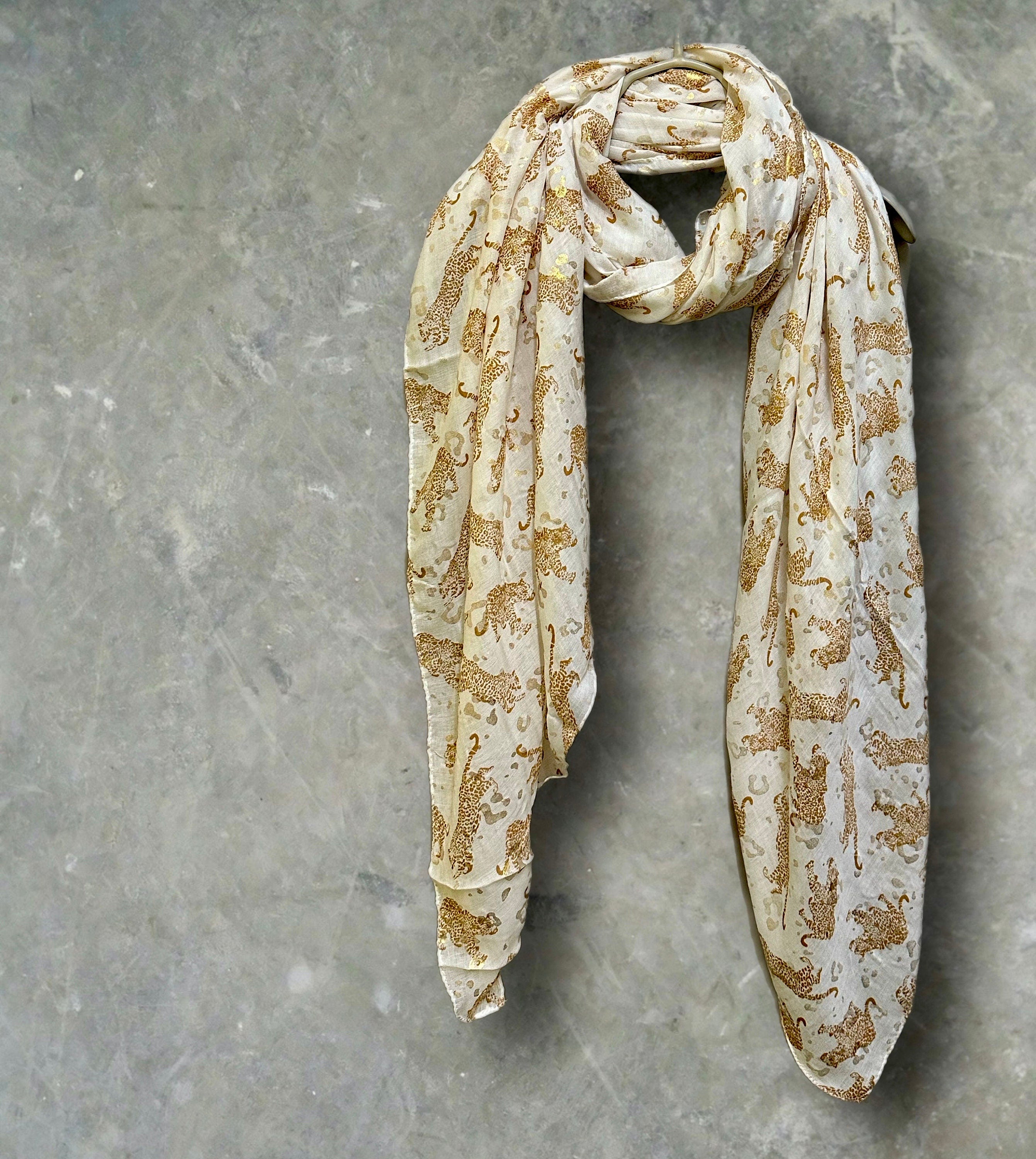 Brown classic leopards print off white scarf